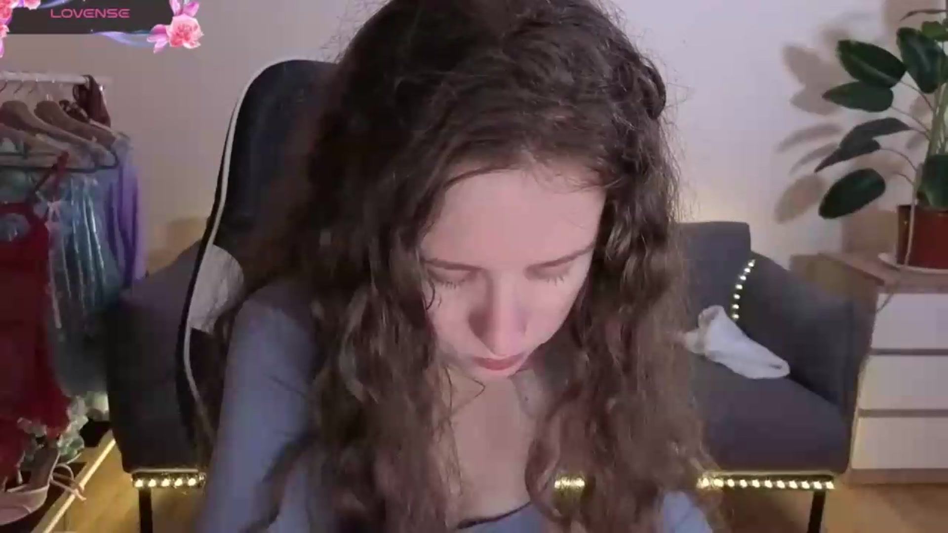 Gallery image thumbnail from BlueFlowerr's myfreecams stream on, 07/05/2026, 18:09 image 6 of 20