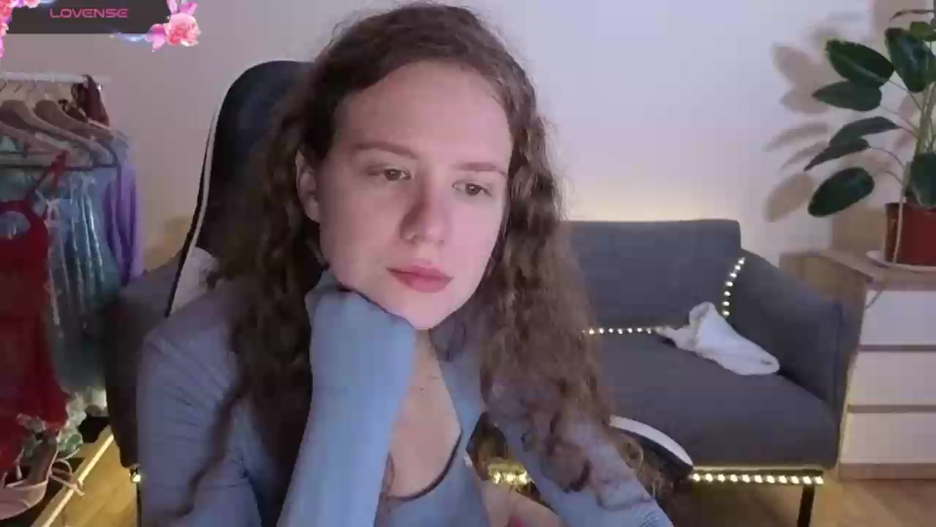 Gallery image thumbnail from BlueFlowerr's myfreecams stream on, 07/05/2026, 18:09 image 8 of 20