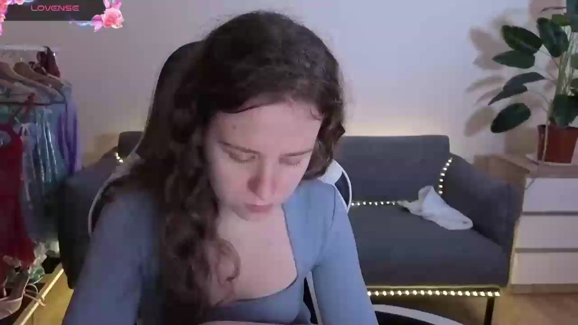 Gallery image thumbnail from BlueFlowerr's myfreecams stream on, 07/05/2026, 18:25 image 5 of 20