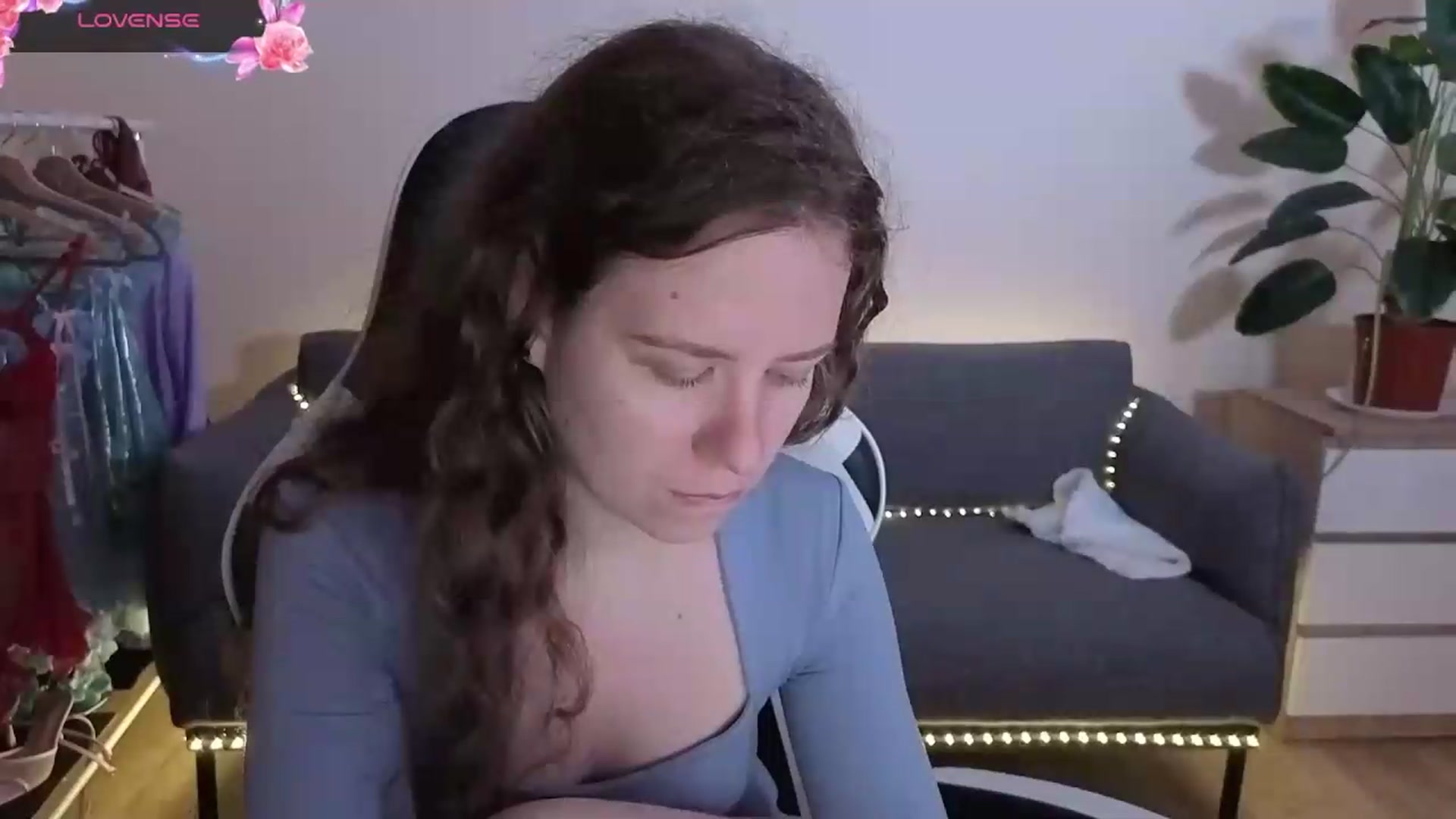 Gallery image thumbnail from BlueFlowerr's myfreecams stream on, 07/05/2026, 18:25 image 9 of 20