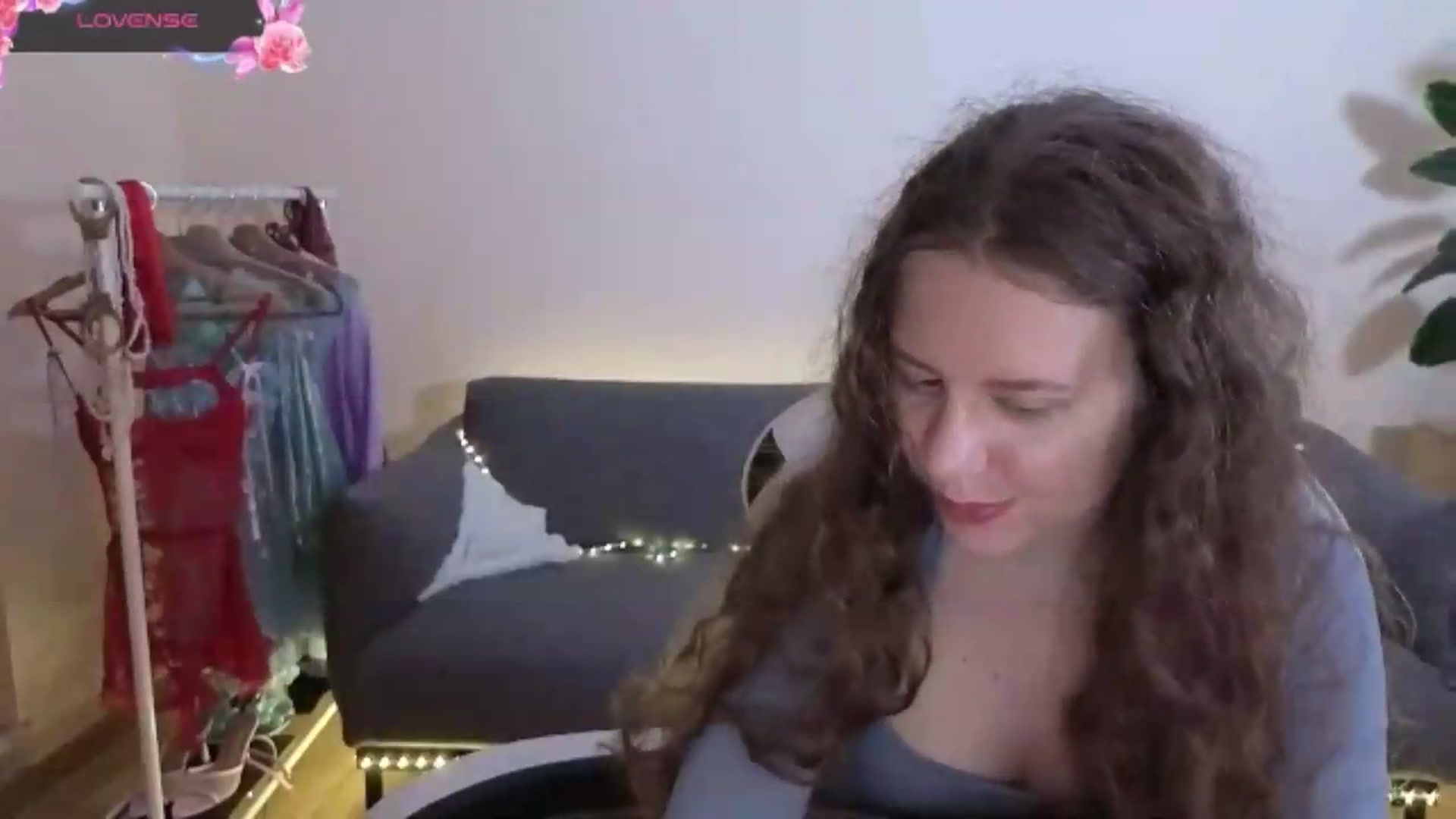 Gallery image thumbnail from BlueFlowerr's myfreecams stream on, 07/05/2026, 20:52 image 19 of 20