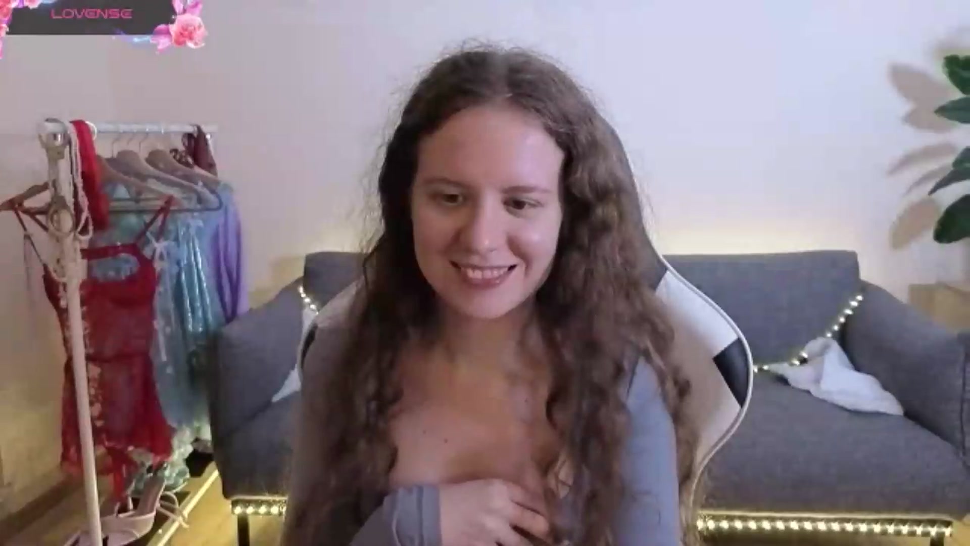 Gallery image thumbnail from BlueFlowerr's myfreecams stream on, 07/05/2026, 21:44 image 16 of 20