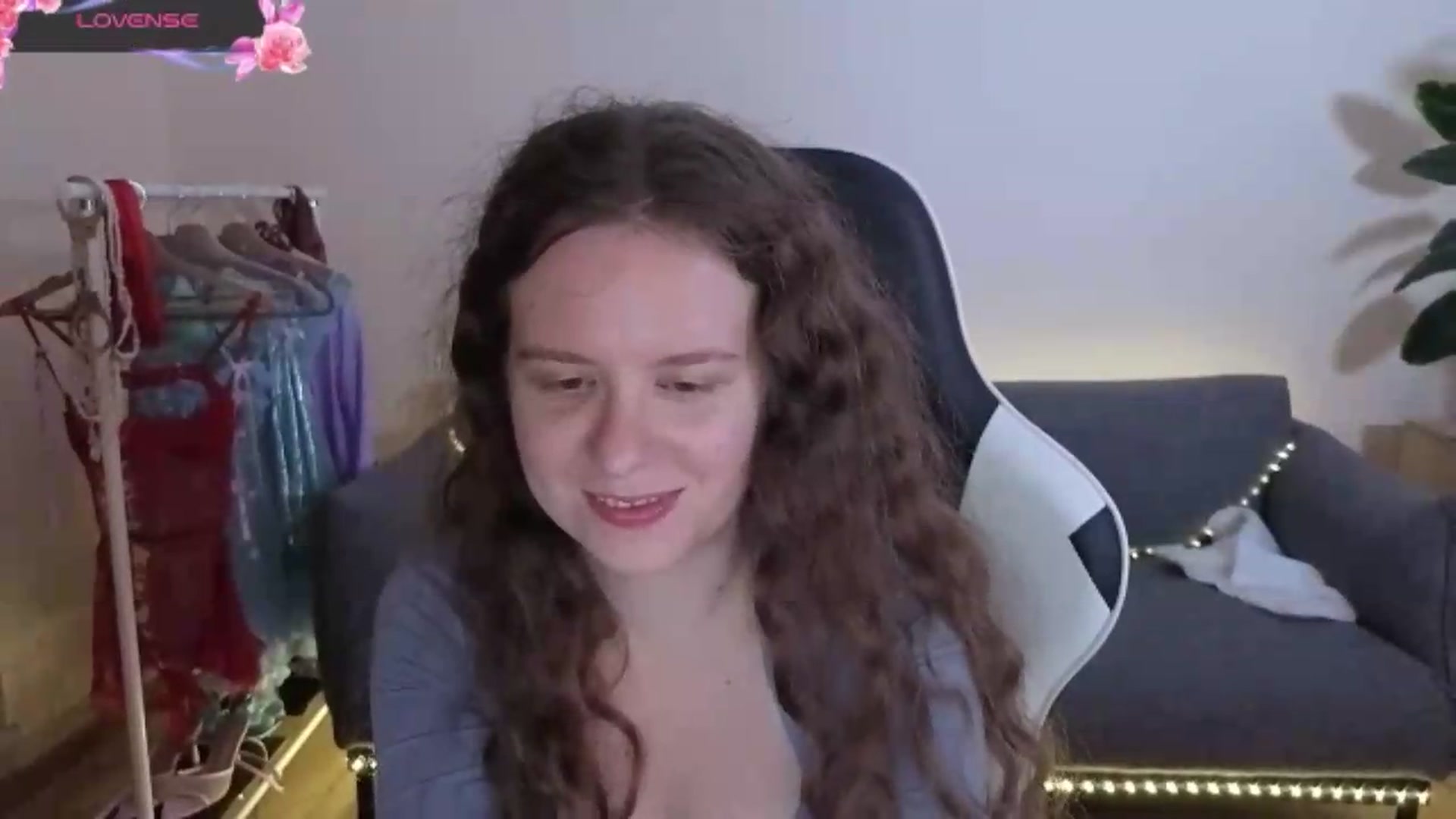 Gallery image thumbnail from BlueFlowerr's myfreecams stream on, 07/05/2026, 21:44 image 15 of 20