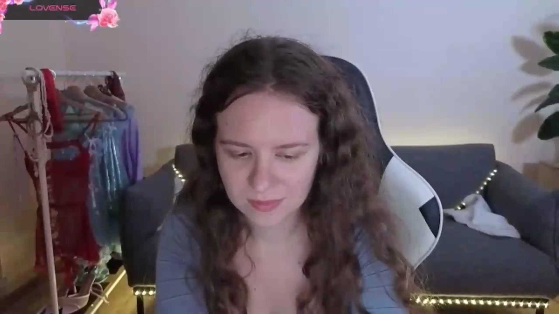 Gallery image thumbnail from BlueFlowerr's myfreecams stream on, 07/05/2026, 21:44 image 18 of 20