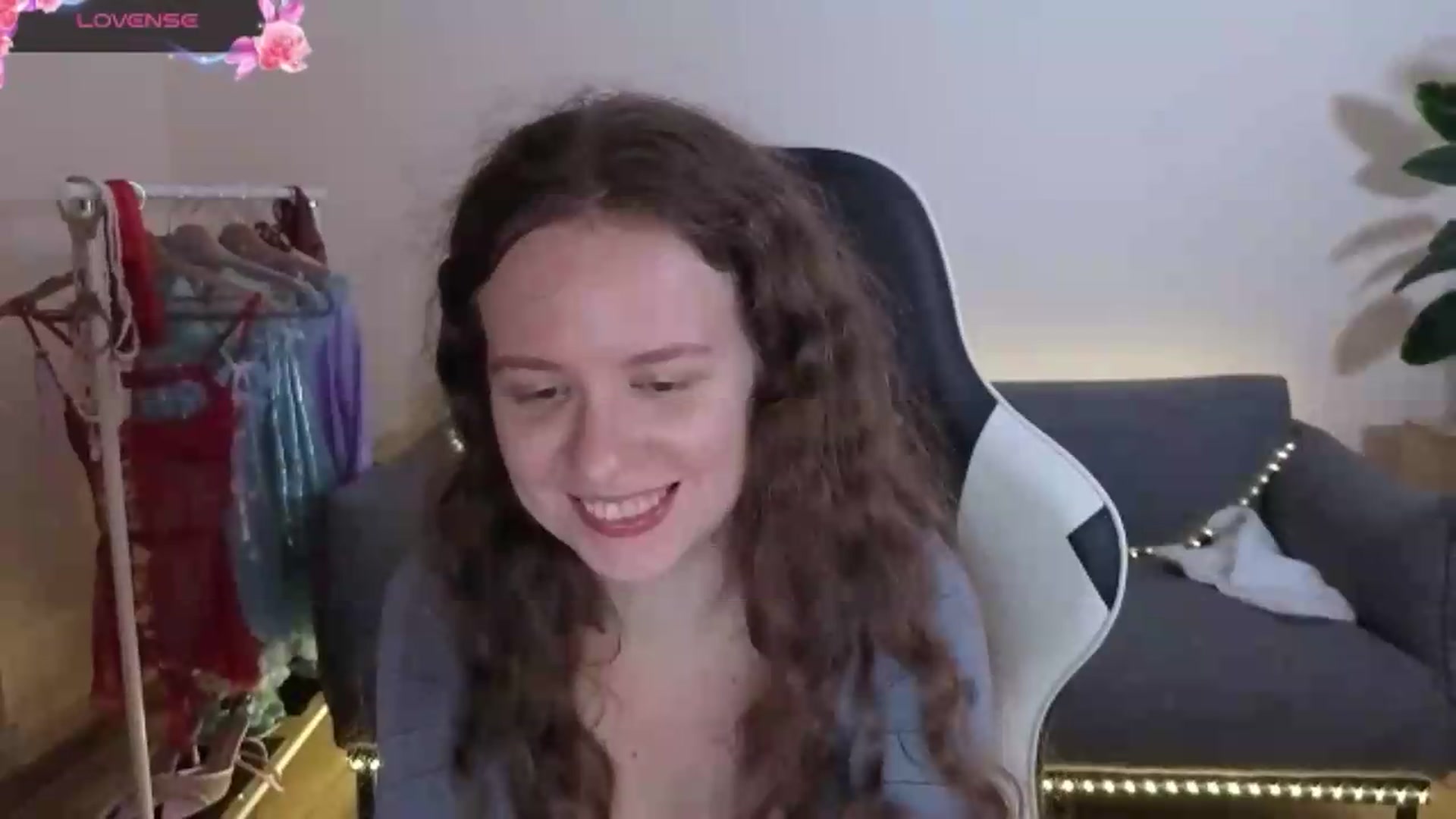 Gallery image thumbnail from BlueFlowerr's myfreecams stream on, 07/05/2026, 21:44 image 12 of 20