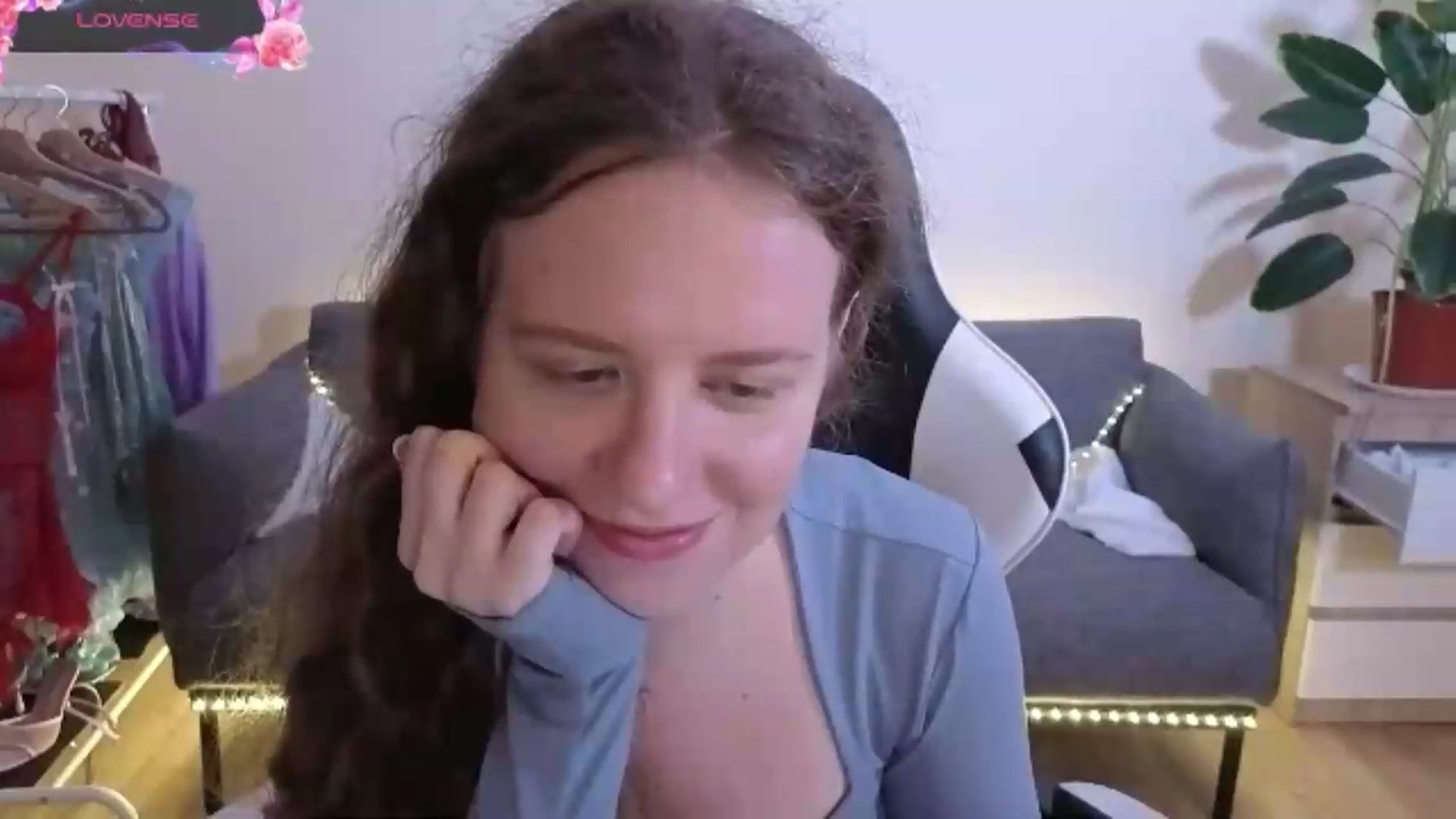Gallery image thumbnail from BlueFlowerr's myfreecams stream on, 07/05/2026, 22:41 image 11 of 20