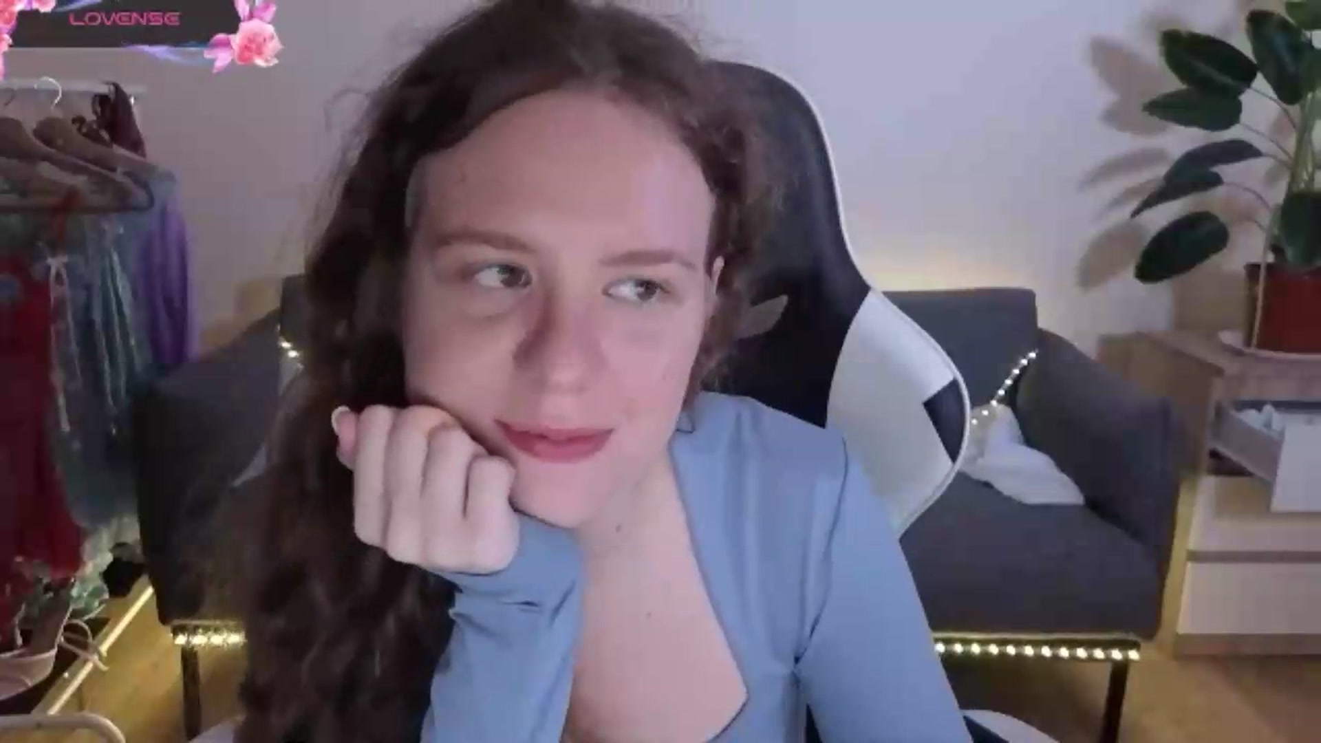 Gallery image thumbnail from BlueFlowerr's myfreecams stream on, 07/05/2026, 22:41 image 20 of 20