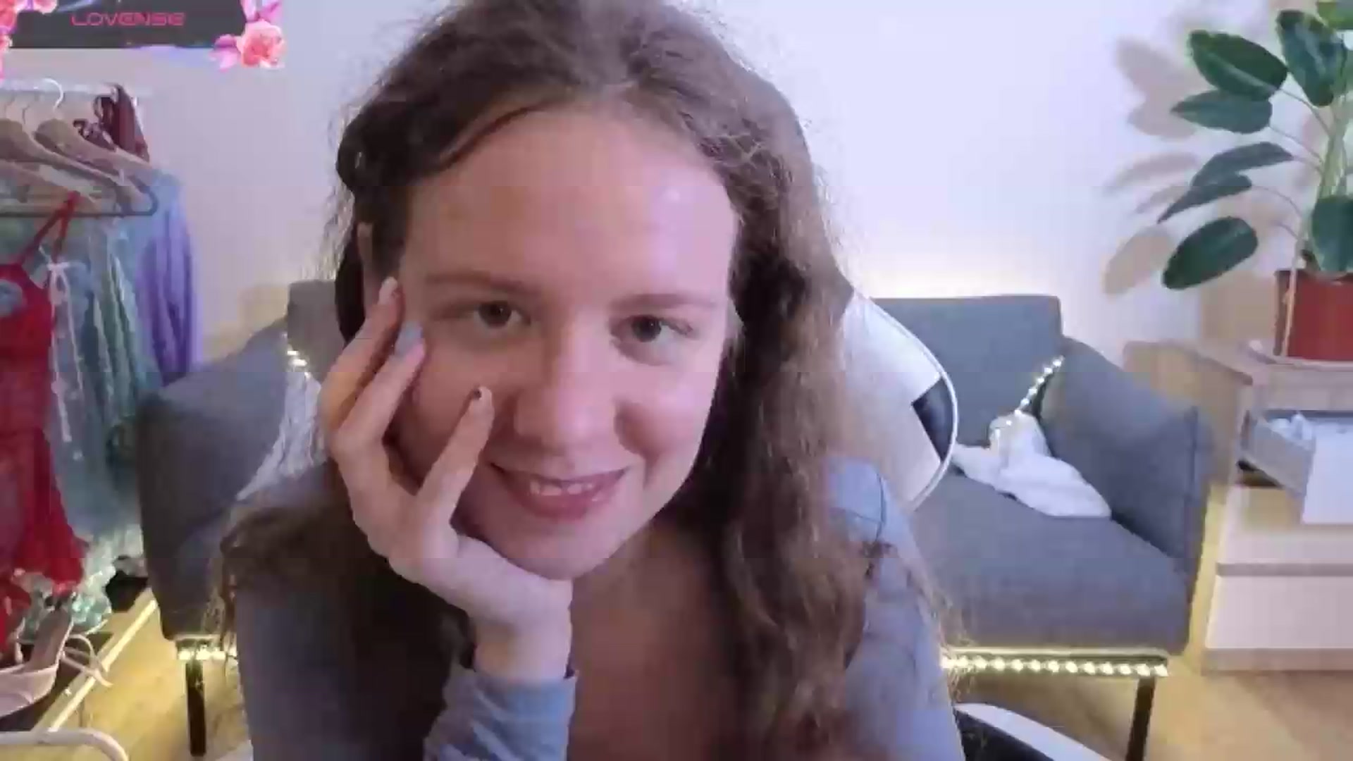 Gallery image thumbnail from BlueFlowerr's myfreecams stream on, 07/05/2026, 22:41 image 1 of 20