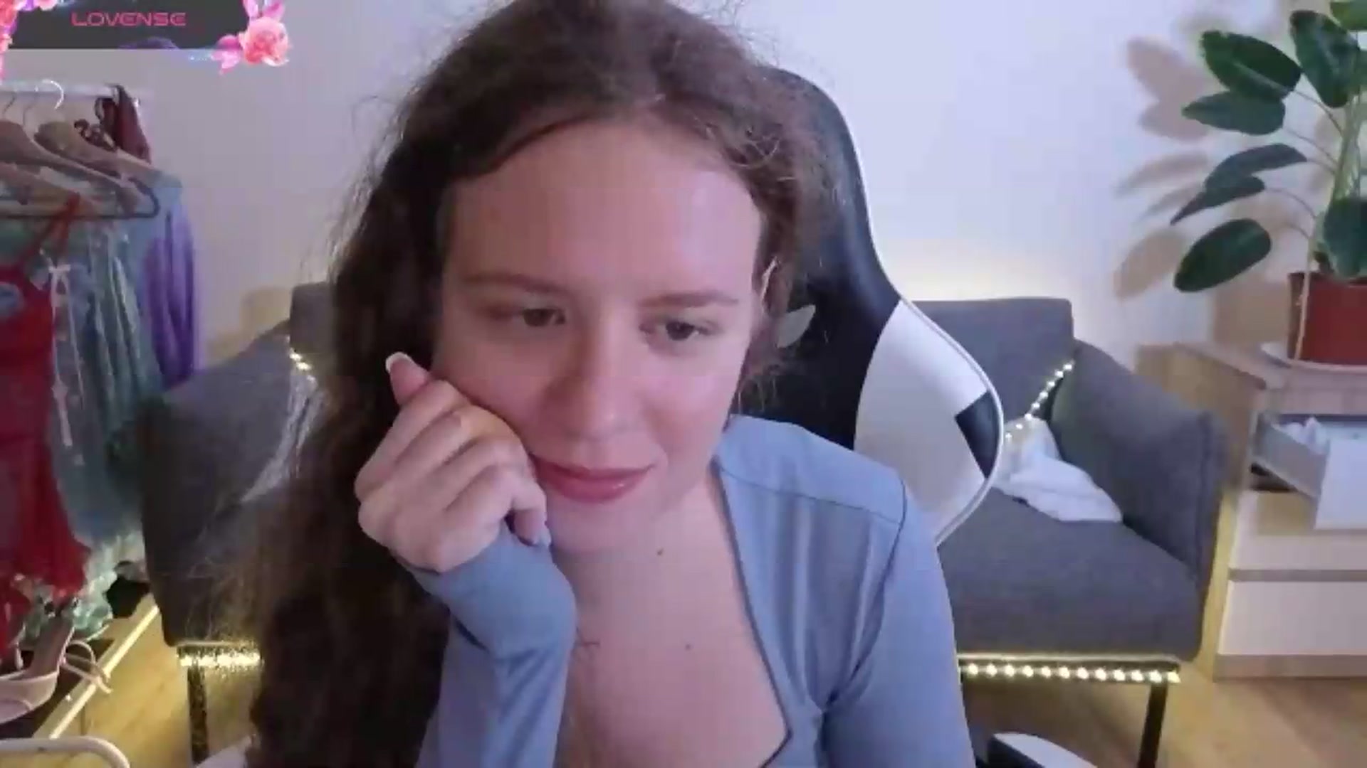 Gallery image thumbnail from BlueFlowerr's myfreecams stream on, 07/05/2026, 22:41 image 13 of 20