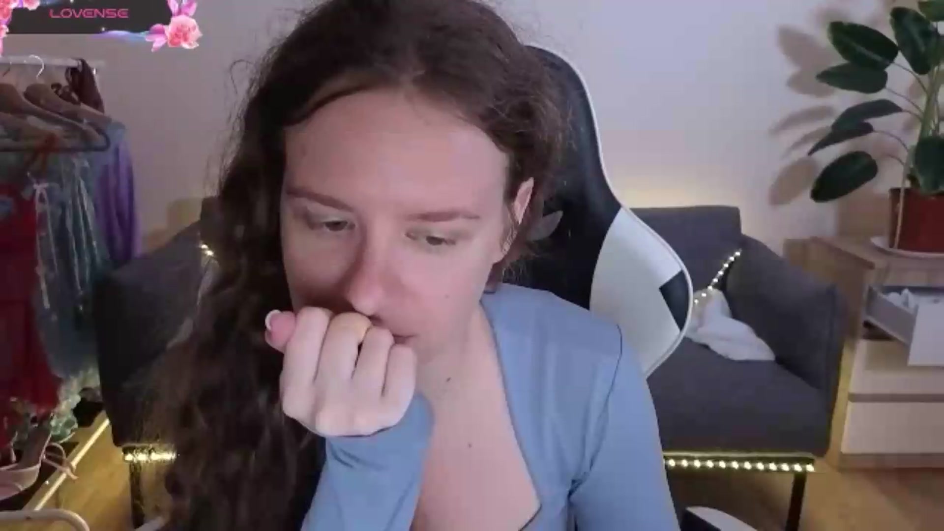 Gallery image thumbnail from BlueFlowerr's myfreecams stream on, 07/05/2026, 22:41 image 8 of 20