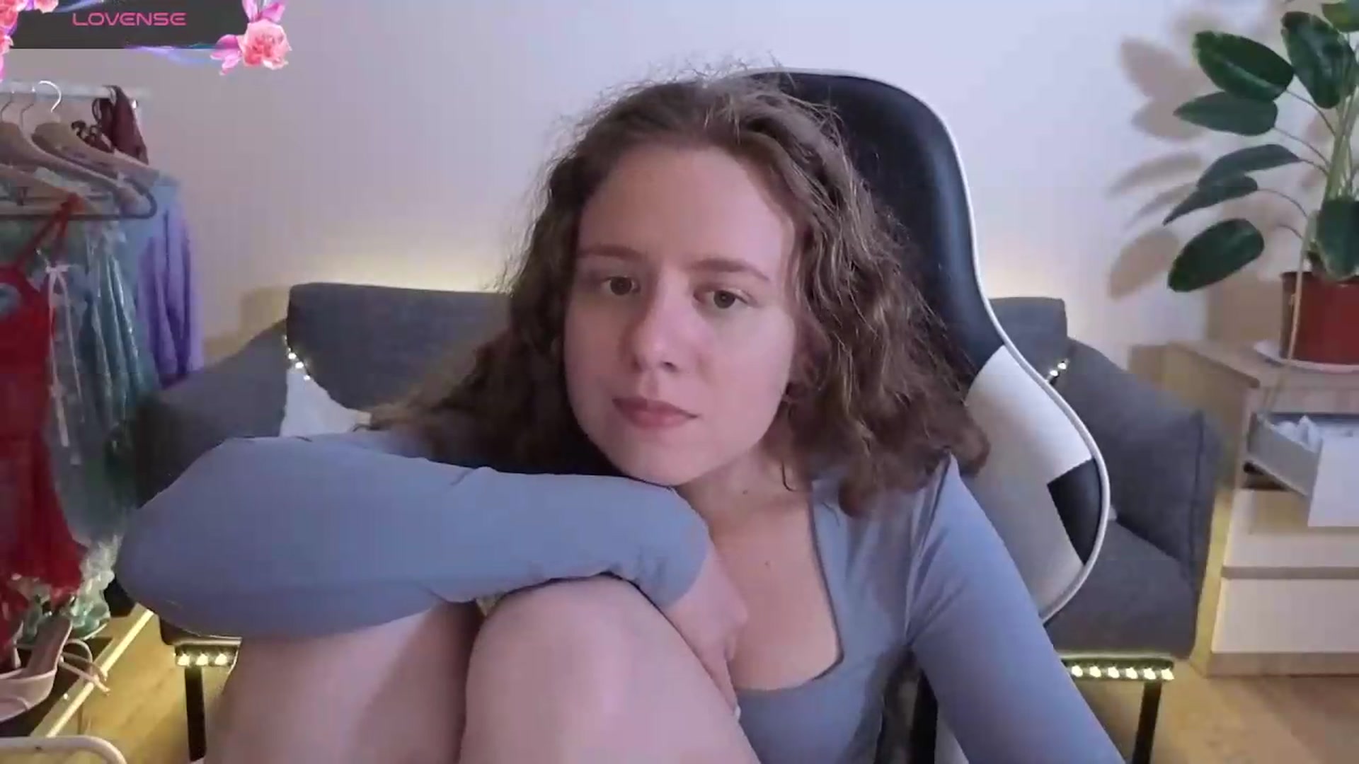Gallery image thumbnail from BlueFlowerr's myfreecams stream on, 07/06/2026, 24:04 image 17 of 20