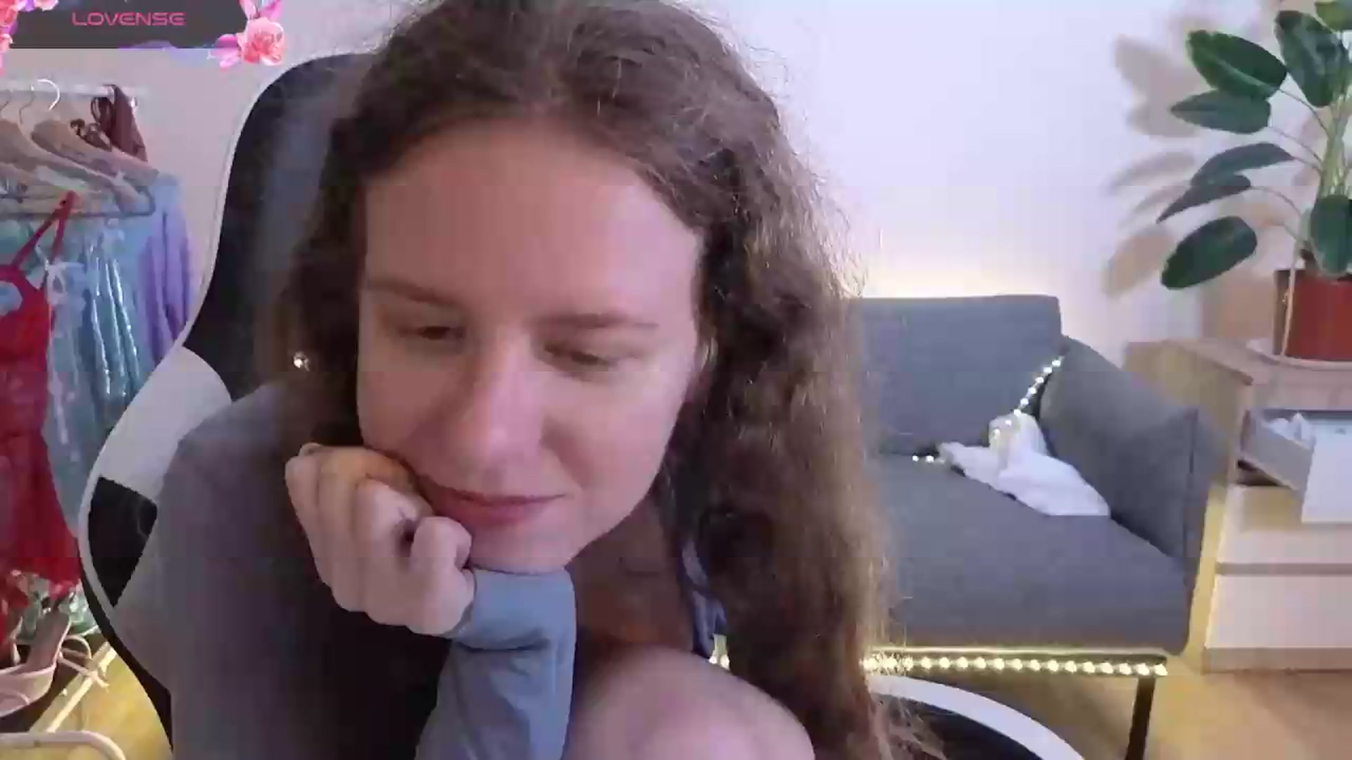 Gallery image thumbnail from BlueFlowerr's myfreecams stream on, 07/06/2026, 24:04 image 1 of 20