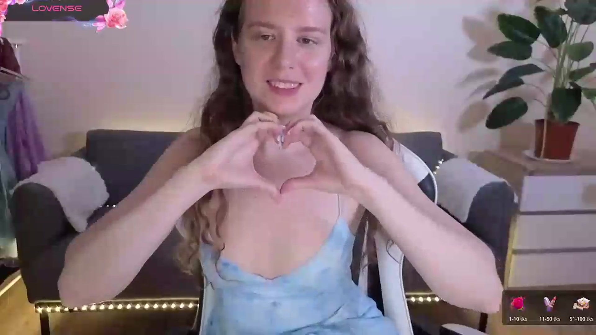 Gallery image thumbnail from BlueFlowerr's myfreecams stream on, 07/06/2026, 16:17 image 16 of 20