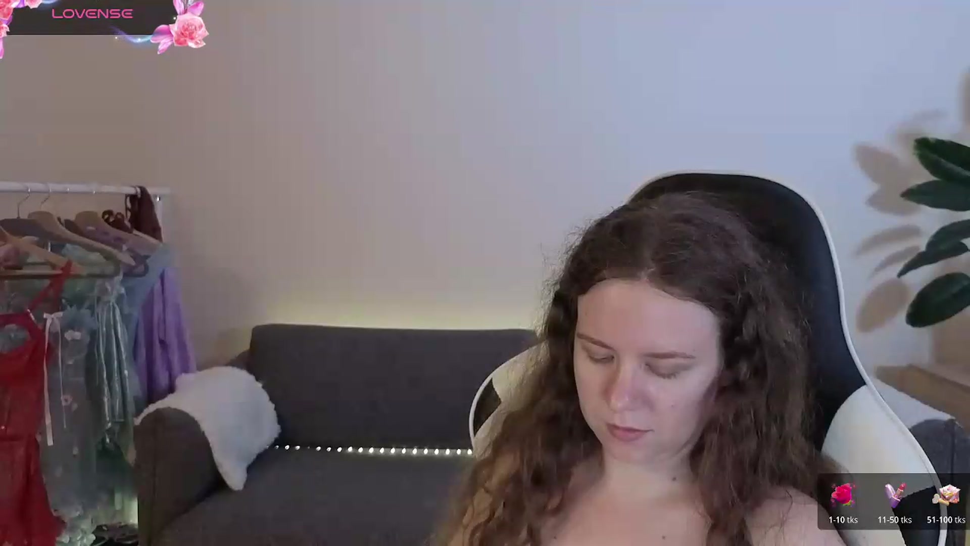 Gallery image thumbnail from BlueFlowerr's myfreecams stream on, 07/06/2026, 21:12 image 5 of 20