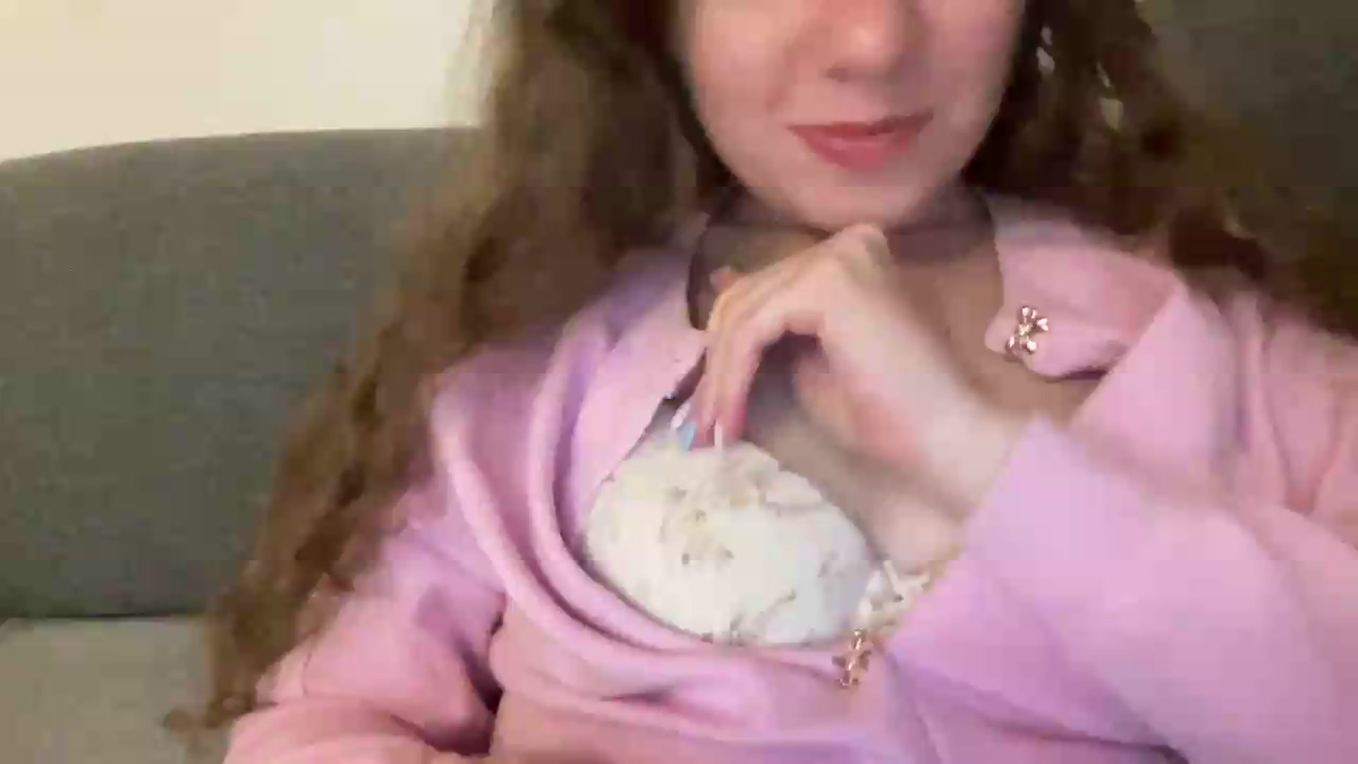 Gallery image thumbnail from BlueFlowerr's myfreecams stream on, 07/06/2026, 23:04 image 19 of 20