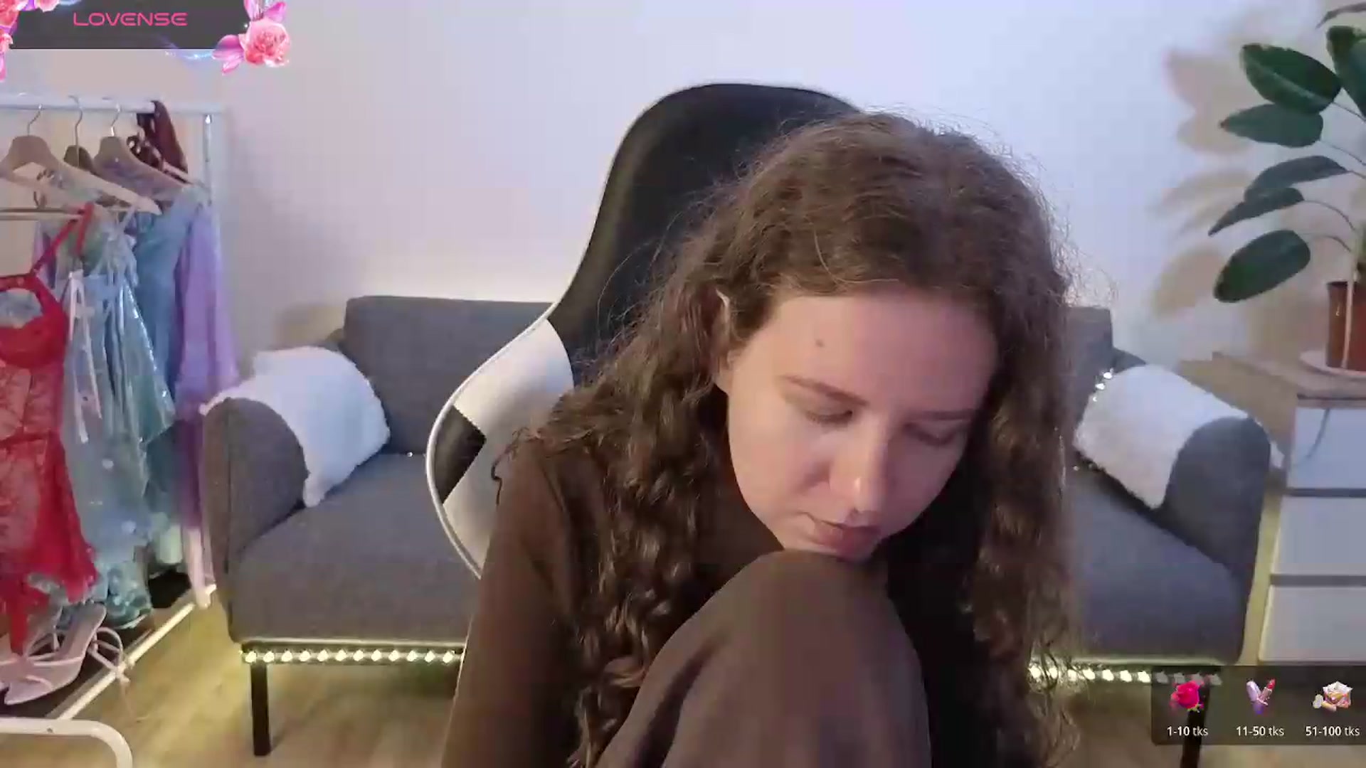 Gallery image thumbnail from BlueFlowerr's myfreecams stream on, 07/07/2026, 17:38 image 16 of 20