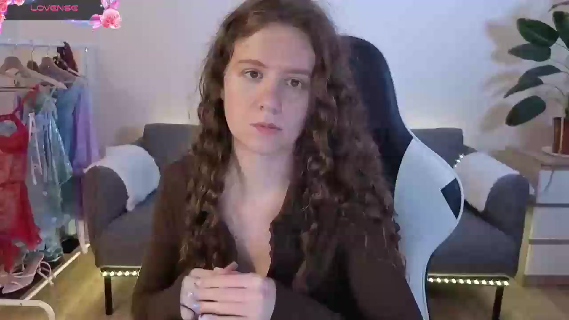 Gallery image thumbnail from BlueFlowerr's myfreecams stream on, 07/07/2026, 17:38 image 6 of 20