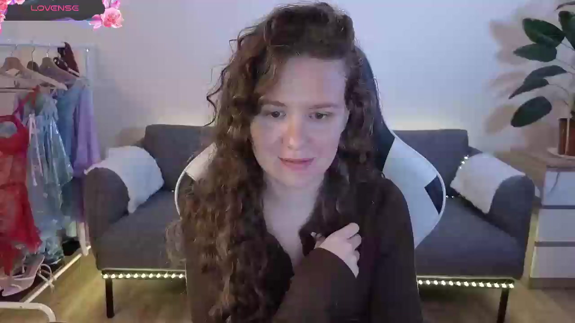Gallery image thumbnail from BlueFlowerr's myfreecams stream on, 07/07/2026, 17:38 image 19 of 20
