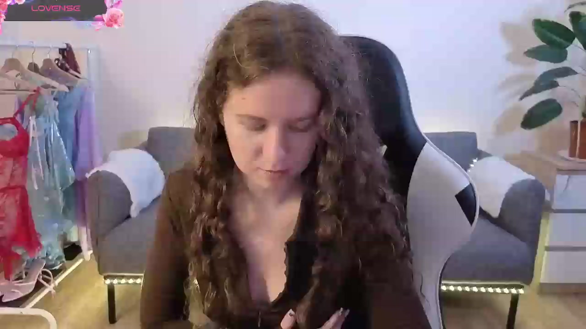 Gallery image thumbnail from BlueFlowerr's myfreecams stream on, 07/07/2026, 17:38 image 7 of 20