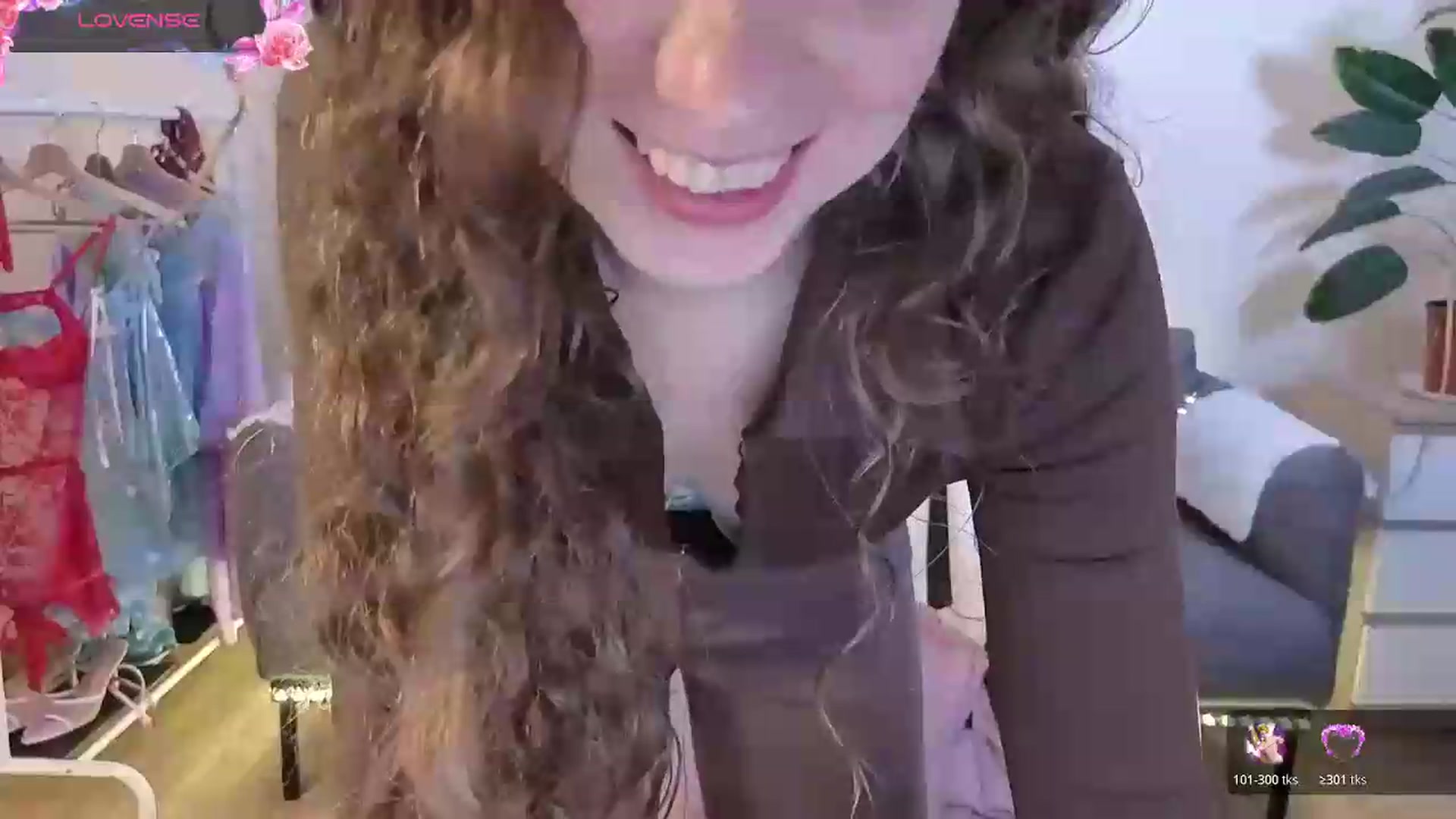 Gallery image thumbnail from BlueFlowerr's myfreecams stream on, 07/07/2026, 17:38 image 20 of 20