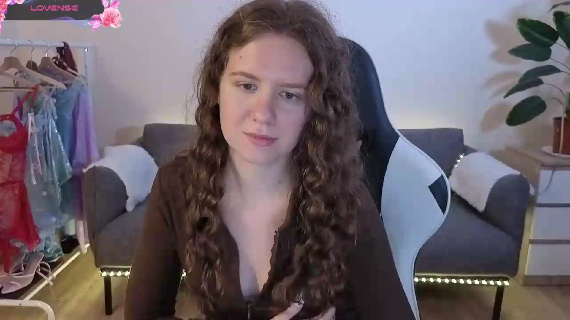 Gallery image thumbnail from BlueFlowerr's myfreecams stream on, 07/07/2026, 17:38 image 5 of 20