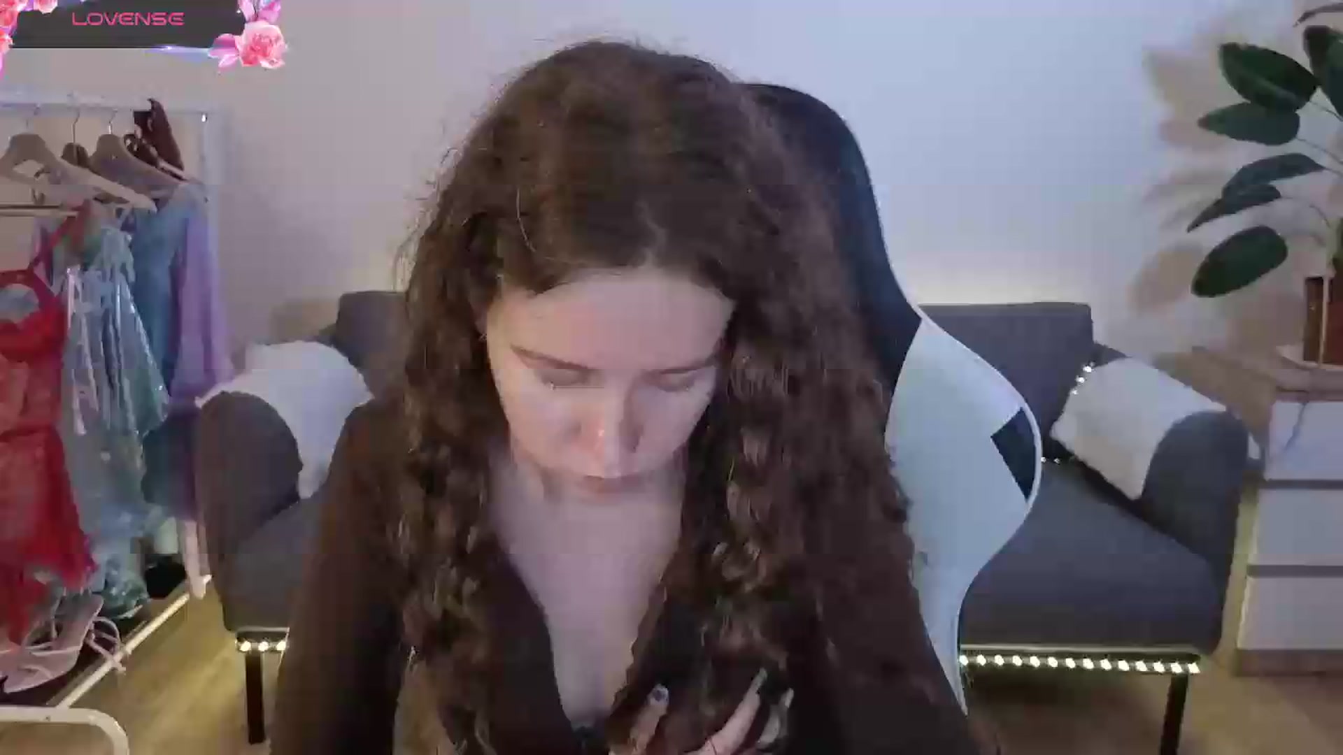 Gallery image thumbnail from BlueFlowerr's myfreecams stream on, 07/07/2026, 17:38 image 1 of 20