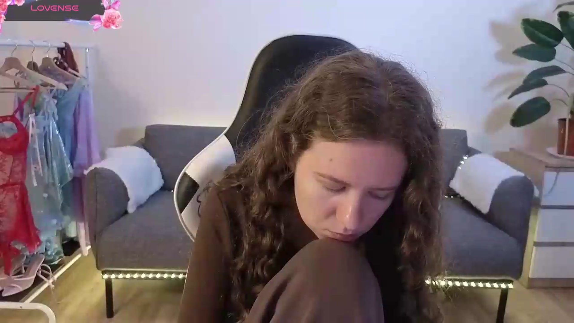 Gallery image thumbnail from BlueFlowerr's myfreecams stream on, 07/07/2026, 17:38 image 17 of 20