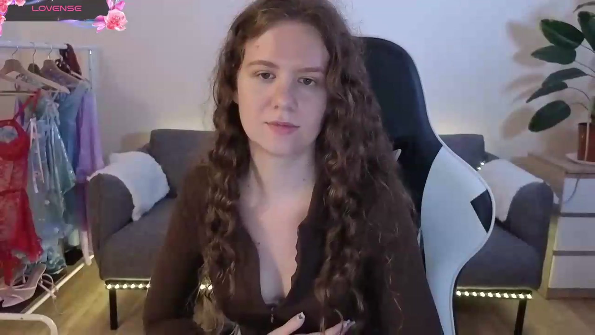 Gallery image thumbnail from BlueFlowerr's myfreecams stream on, 07/07/2026, 17:38 image 11 of 20