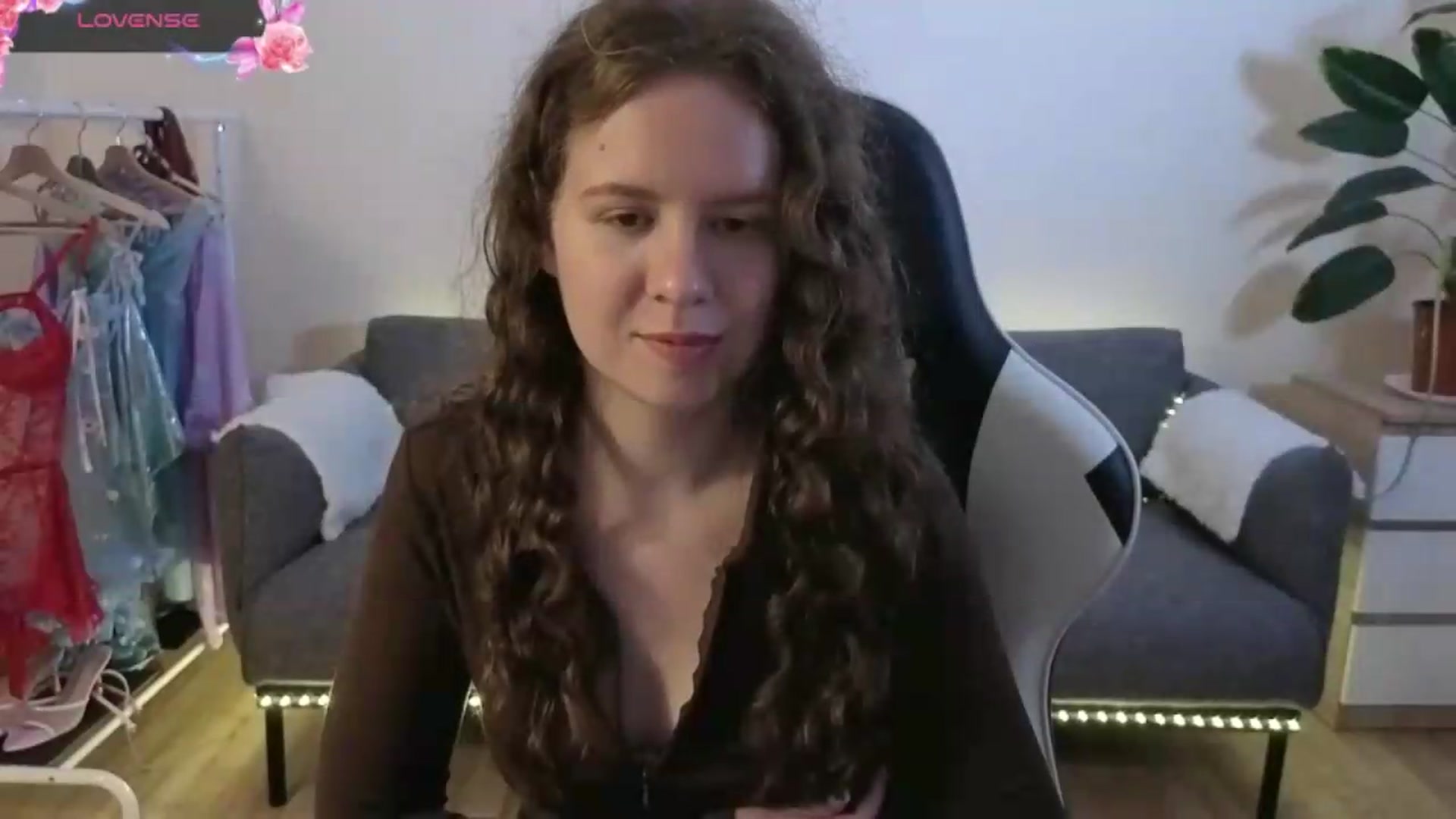 Gallery image thumbnail from BlueFlowerr's myfreecams stream on, 07/07/2026, 17:38 image 4 of 20