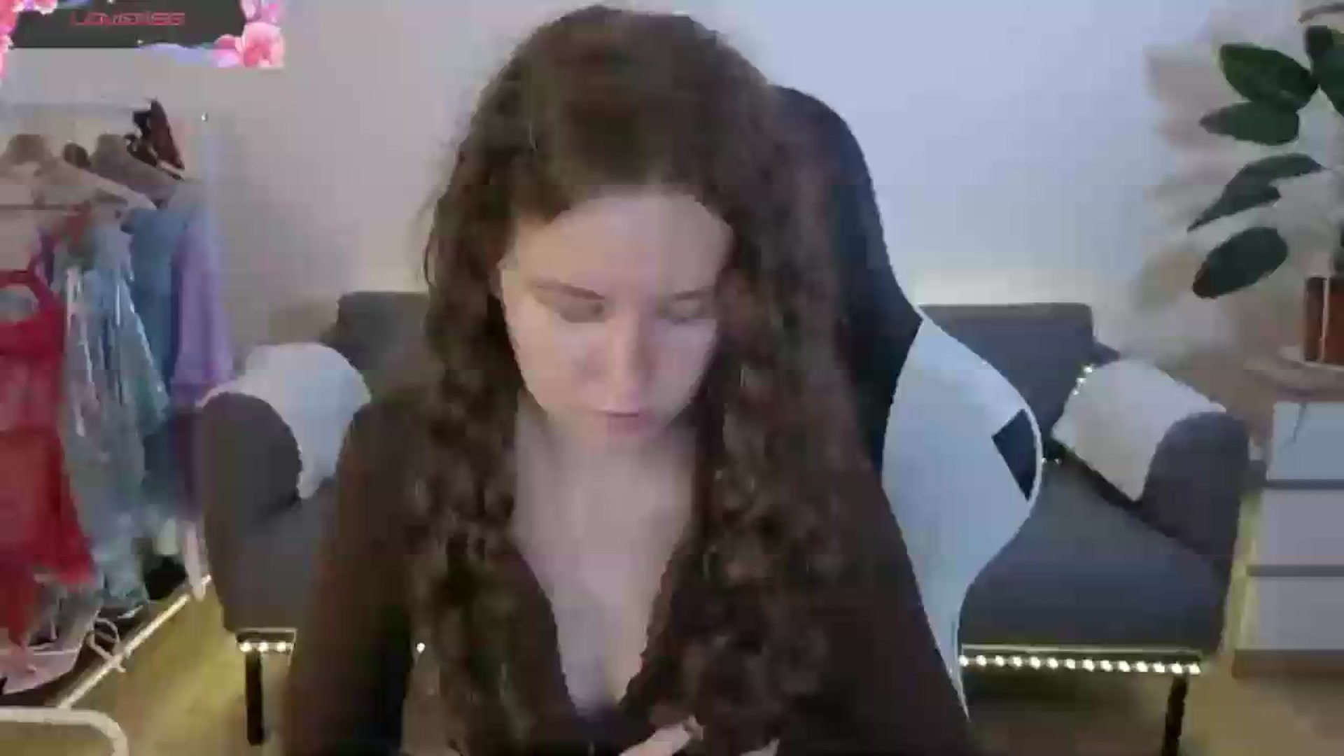 Gallery image thumbnail from BlueFlowerr's myfreecams stream on, 07/07/2026, 17:38 image 3 of 20