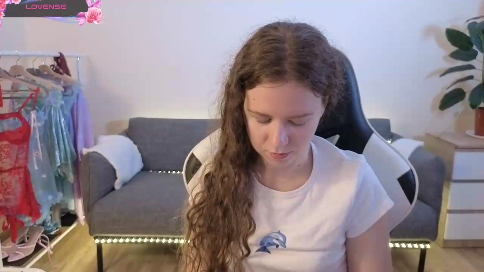 Gallery image thumbnail from BlueFlowerr's myfreecams stream on, 07/08/2026, 16:31 image 11 of 20