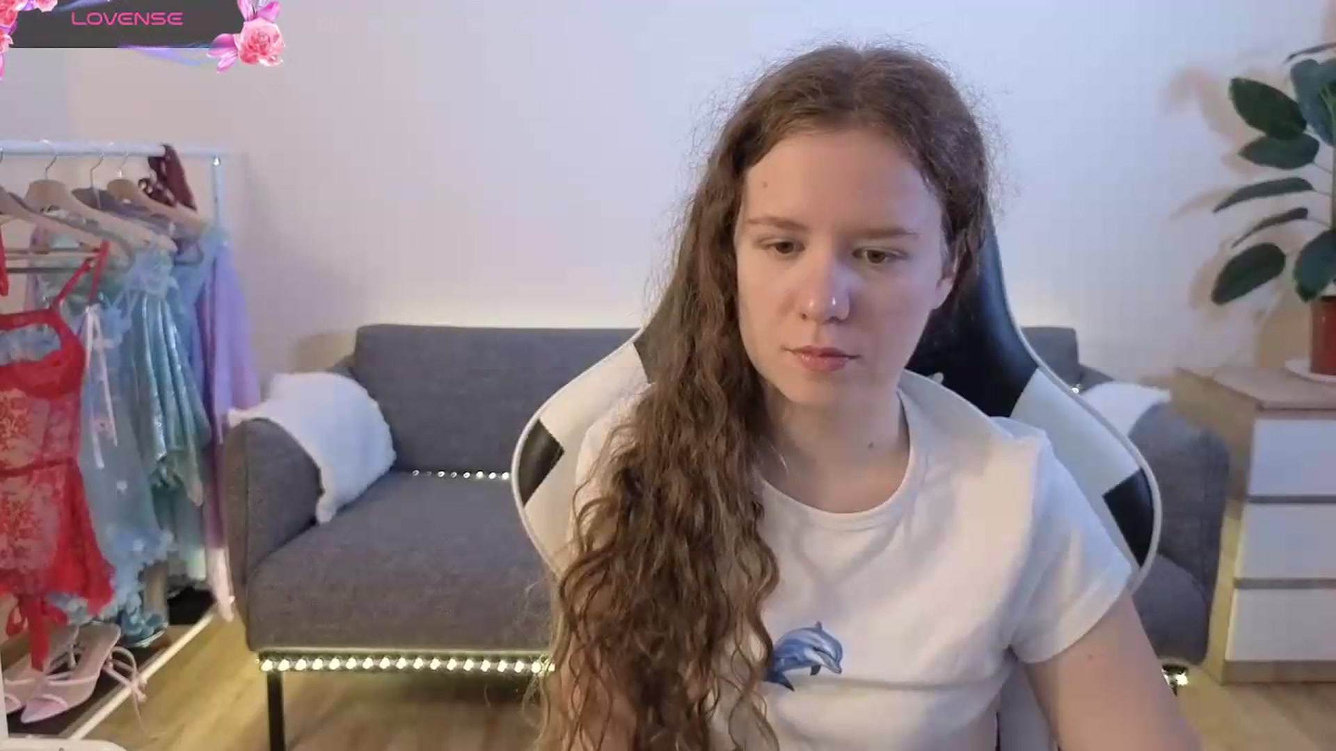 Gallery image thumbnail from BlueFlowerr's myfreecams stream on, 07/08/2026, 16:31 image 12 of 20
