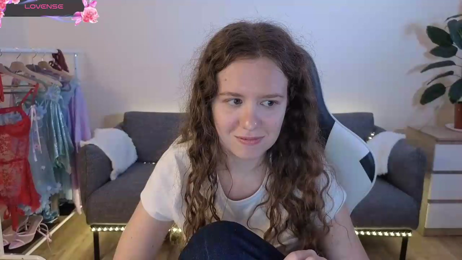 Gallery image thumbnail from BlueFlowerr's myfreecams stream on, 07/08/2026, 19:20 image 12 of 20