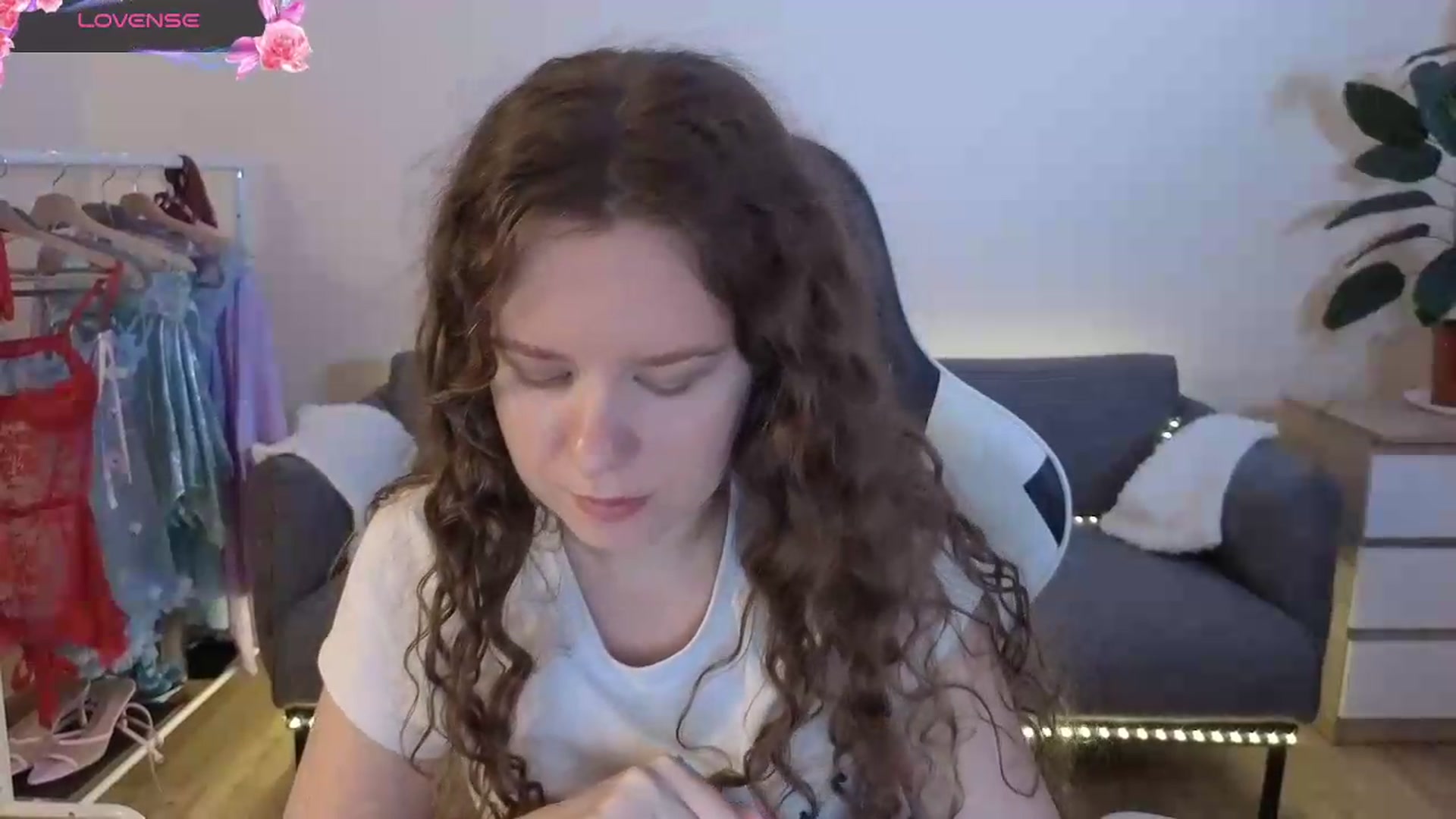 Gallery image thumbnail from BlueFlowerr's myfreecams stream on, 07/08/2026, 19:20 image 8 of 20