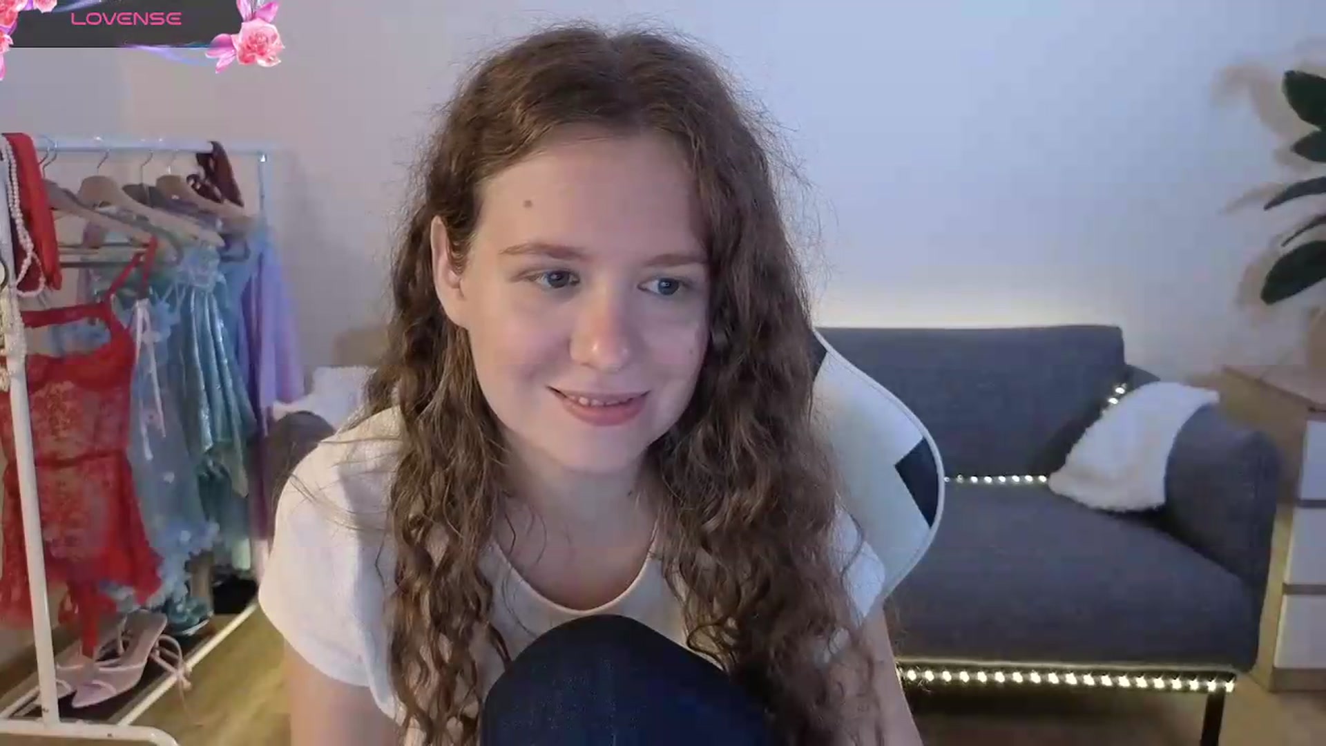 Gallery image thumbnail from BlueFlowerr's myfreecams stream on, 07/08/2026, 20:19 image 14 of 20