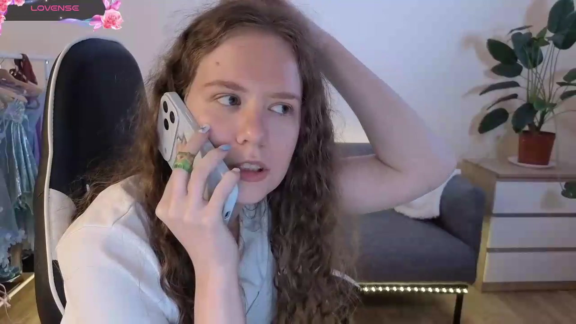 Gallery image thumbnail from BlueFlowerr's myfreecams stream on, 07/09/2026, 24:04 image 6 of 20