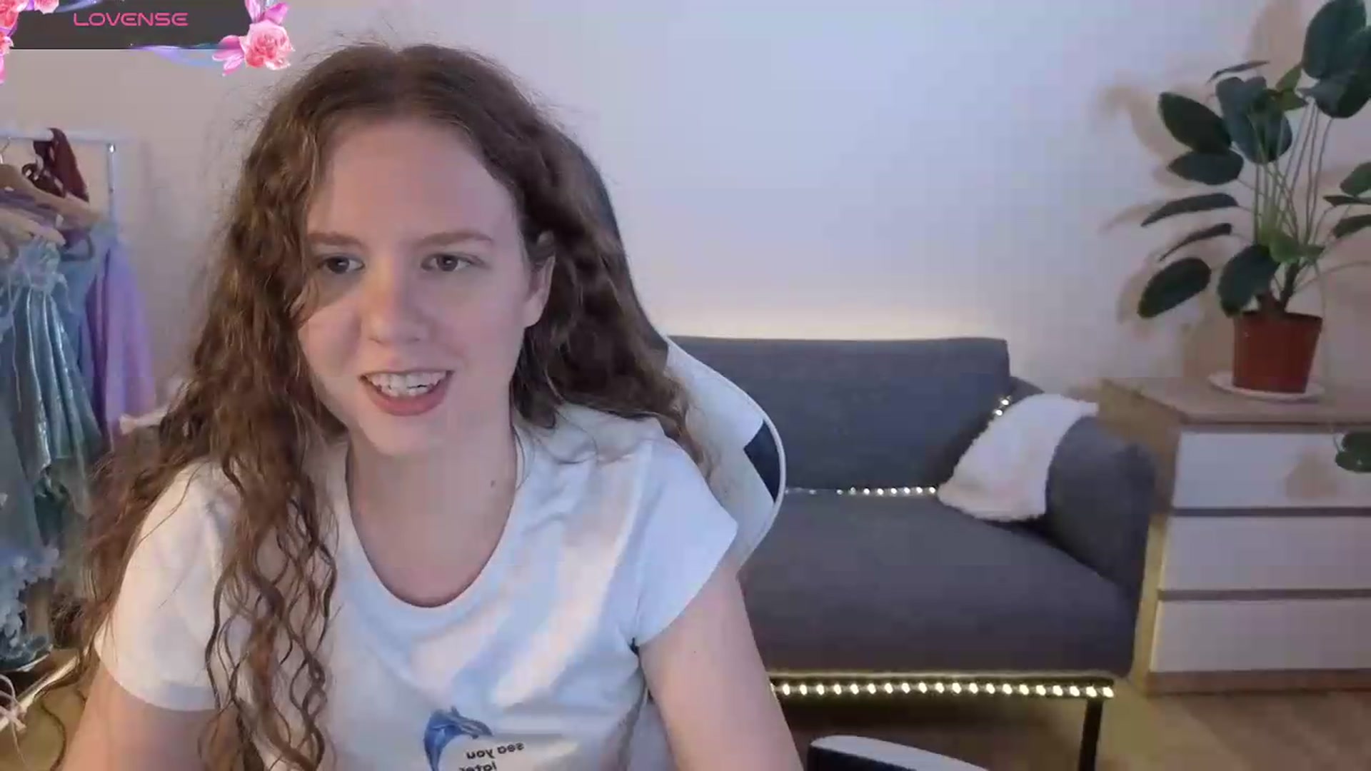 Gallery image thumbnail from BlueFlowerr's myfreecams stream on, 07/09/2026, 24:04 image 16 of 20