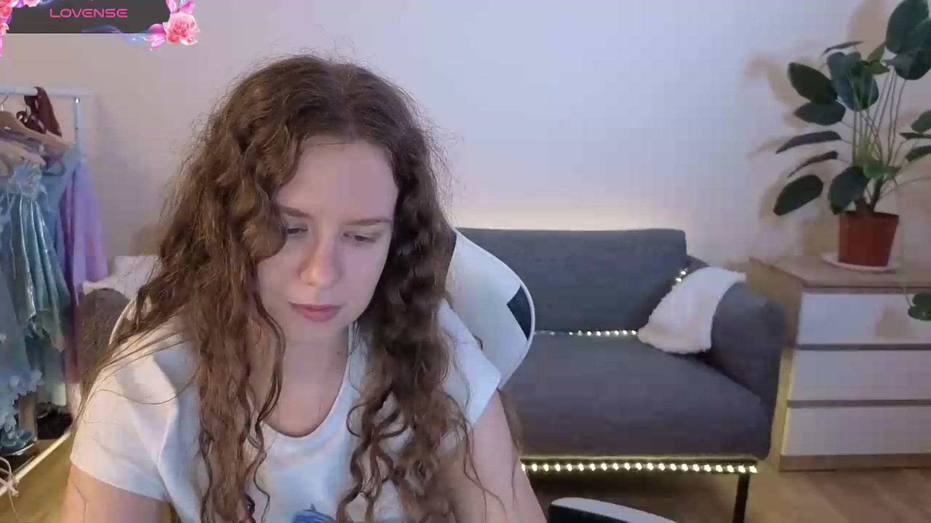 Gallery image thumbnail from BlueFlowerr's myfreecams stream on, 07/09/2026, 24:04 image 20 of 20