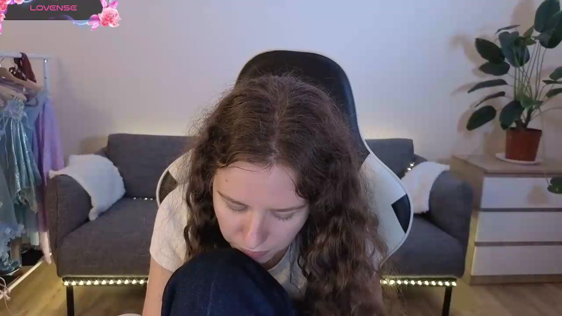 Gallery image thumbnail from BlueFlowerr's myfreecams stream on, 07/09/2026, 24:04 image 12 of 20