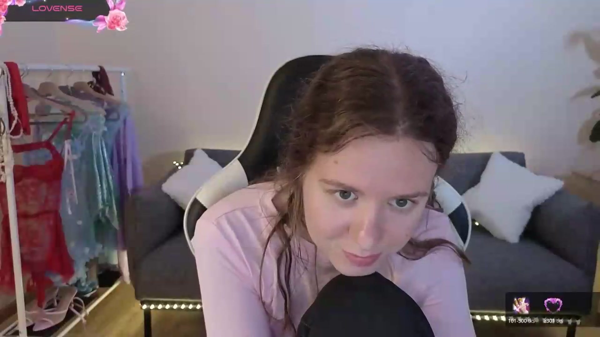 Gallery image thumbnail from BlueFlowerr's myfreecams stream on, 07/10/2026, 16:22 image 11 of 20