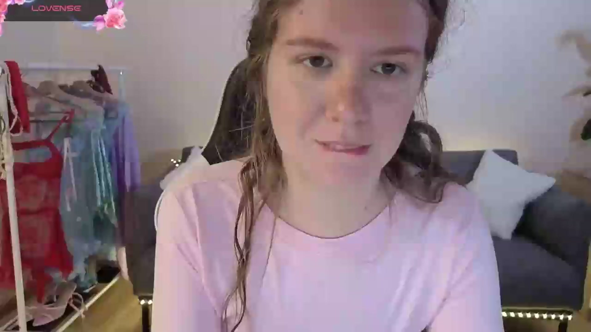 Gallery image thumbnail from BlueFlowerr's myfreecams stream on, 07/10/2026, 16:22 image 10 of 20