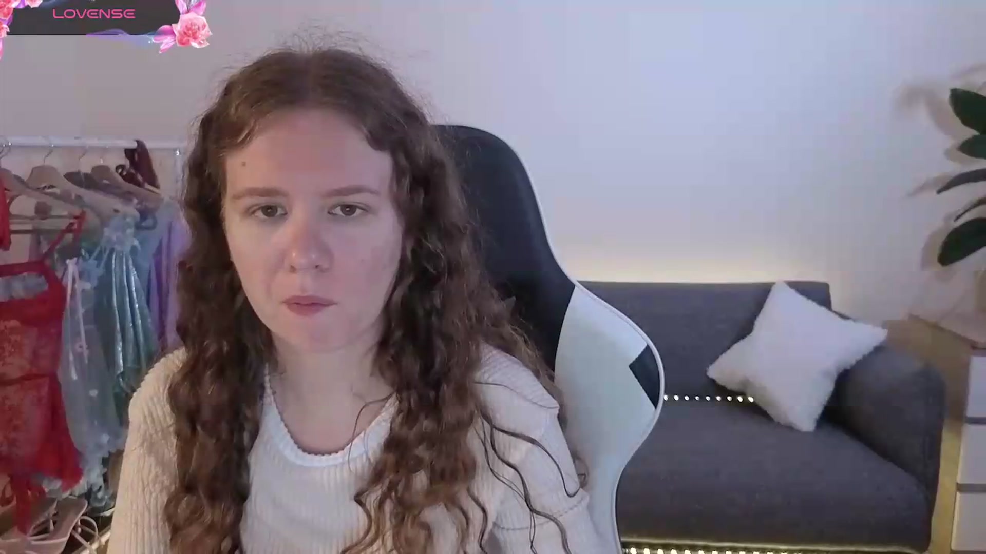 Gallery image thumbnail from BlueFlowerr's myfreecams stream on, 07/11/2026, 17:53 image 16 of 20