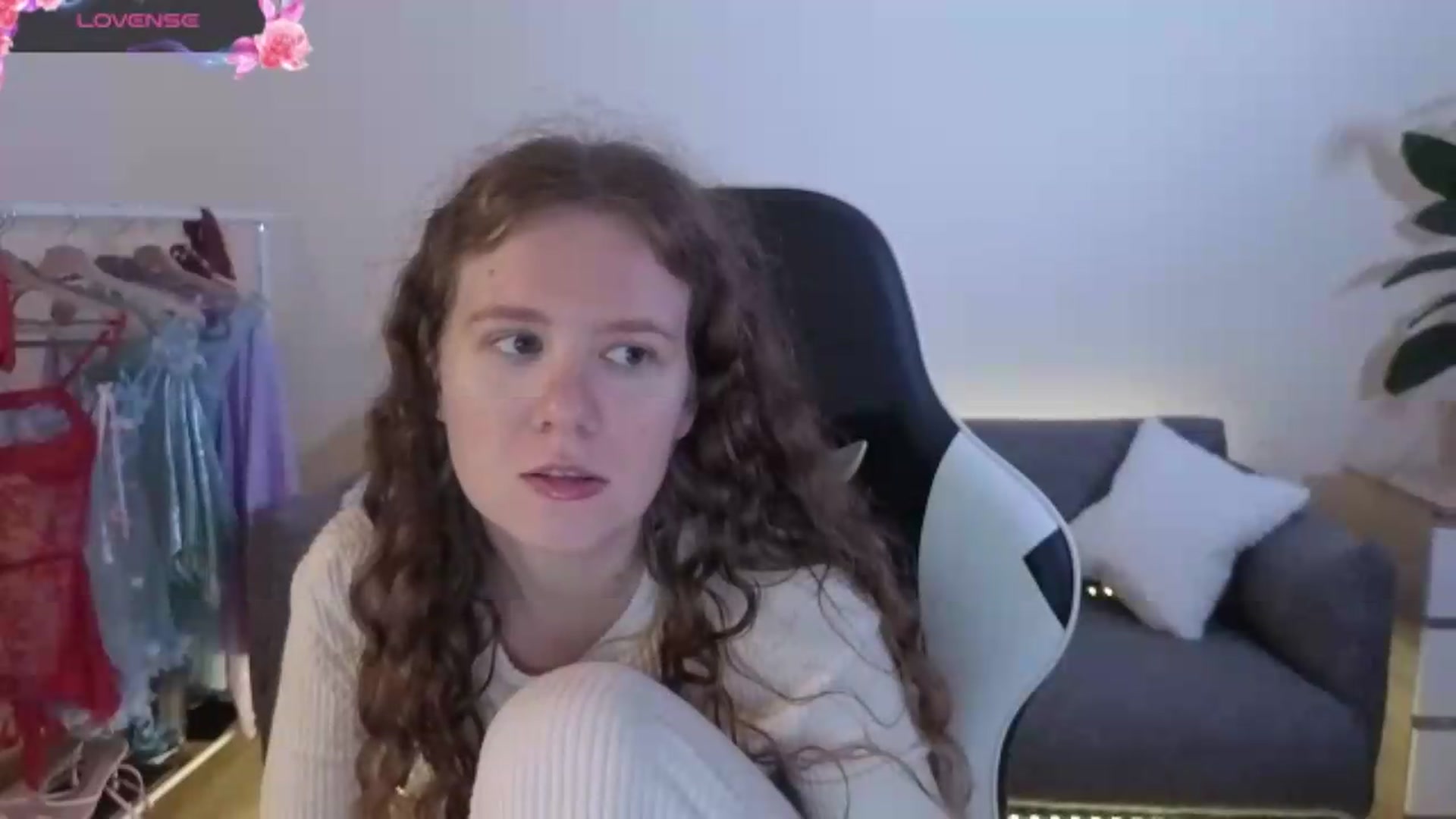 Gallery image thumbnail from BlueFlowerr's myfreecams stream on, 07/11/2026, 17:53 image 2 of 20