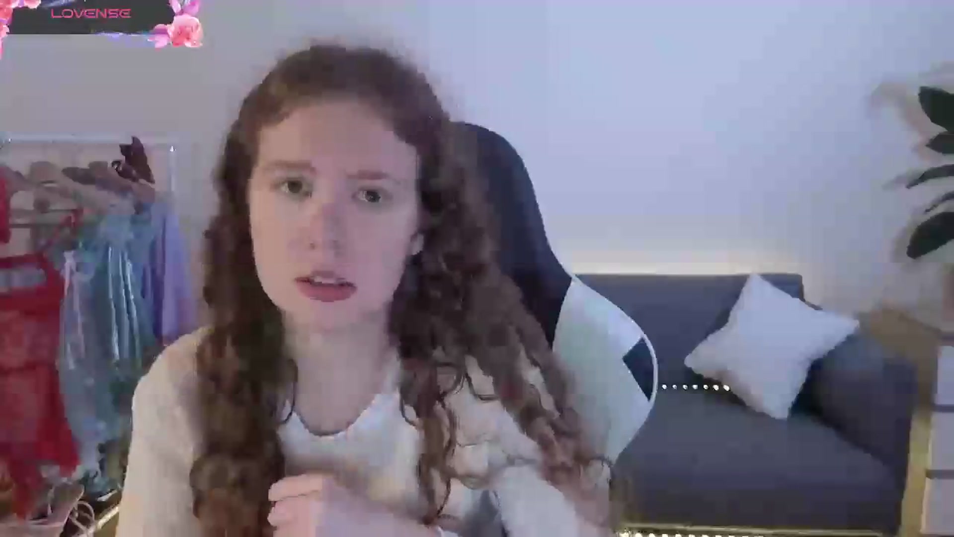 Gallery image thumbnail from BlueFlowerr's myfreecams stream on, 07/11/2026, 17:53 image 3 of 20