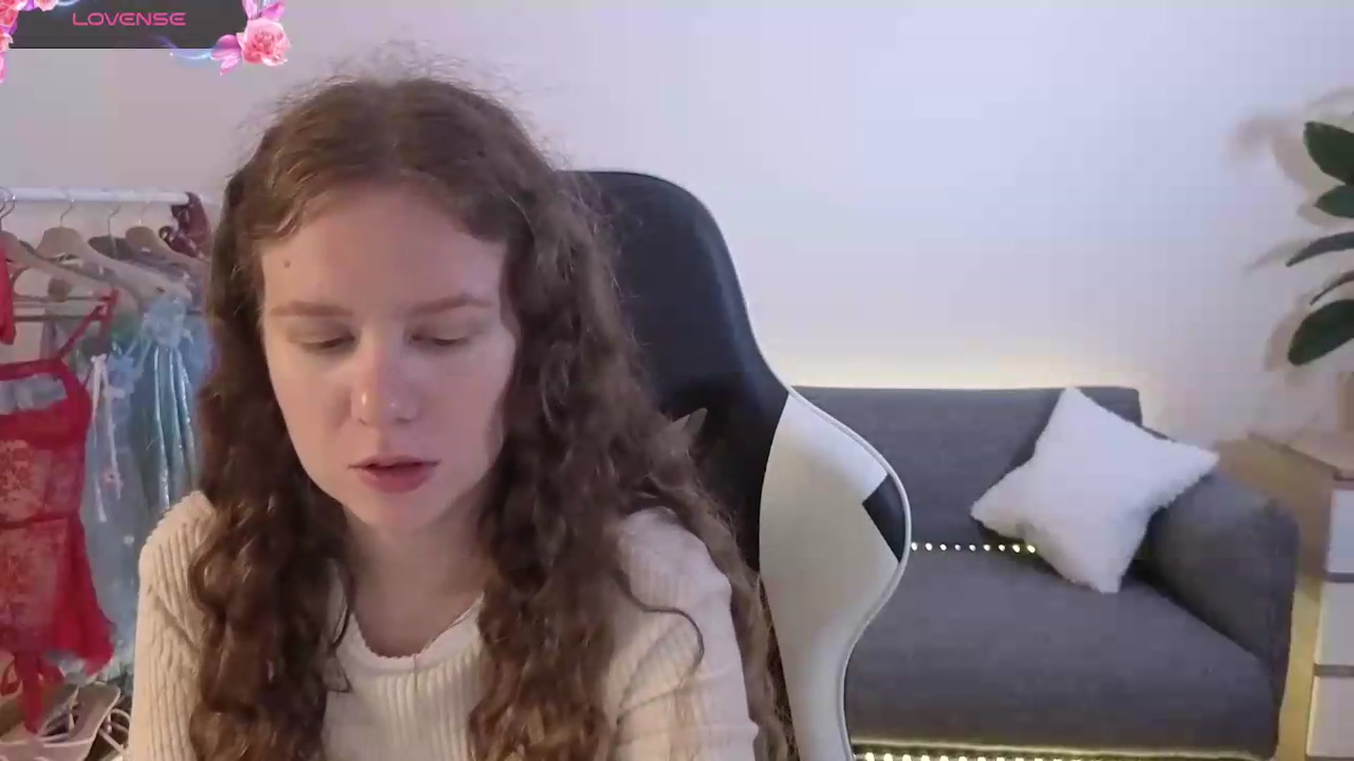 Gallery image thumbnail from BlueFlowerr's myfreecams stream on, 07/11/2026, 17:53 image 13 of 20