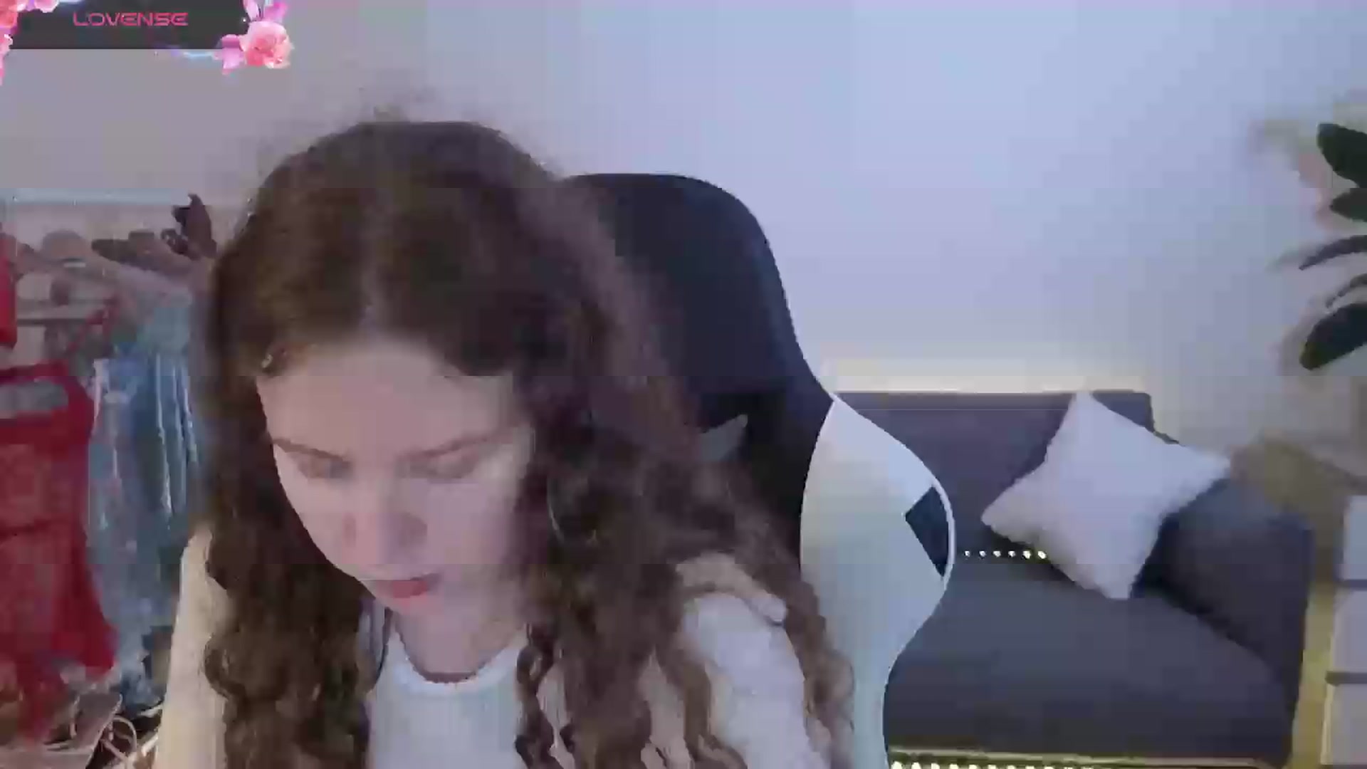 Gallery image thumbnail from BlueFlowerr's myfreecams stream on, 07/11/2026, 17:53 image 6 of 20