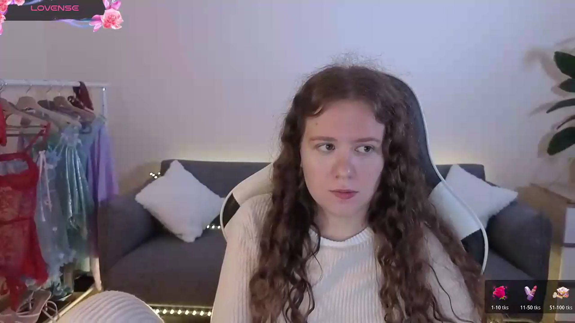 Gallery image thumbnail from BlueFlowerr's myfreecams stream on, 07/11/2026, 17:53 image 18 of 20