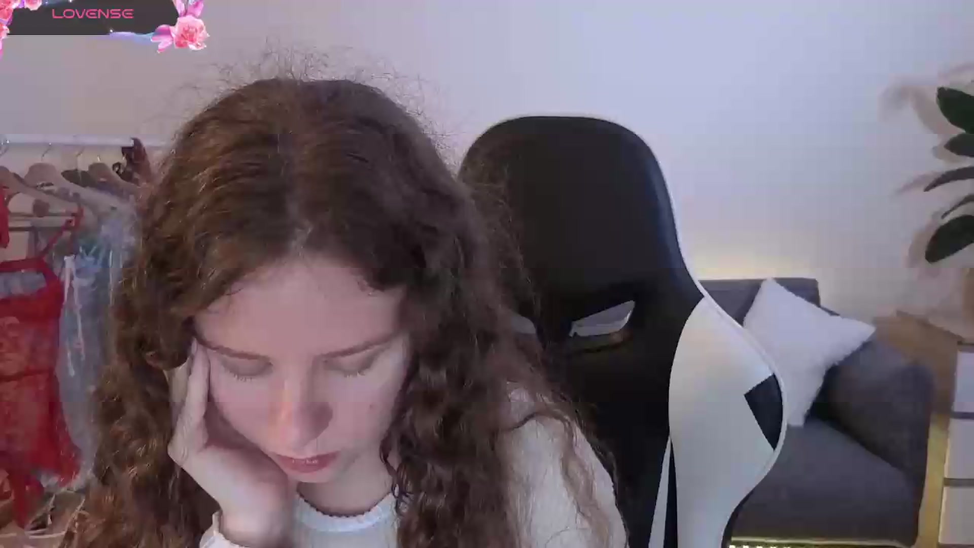 Gallery image thumbnail from BlueFlowerr's myfreecams stream on, 07/11/2026, 19:48 image 7 of 20