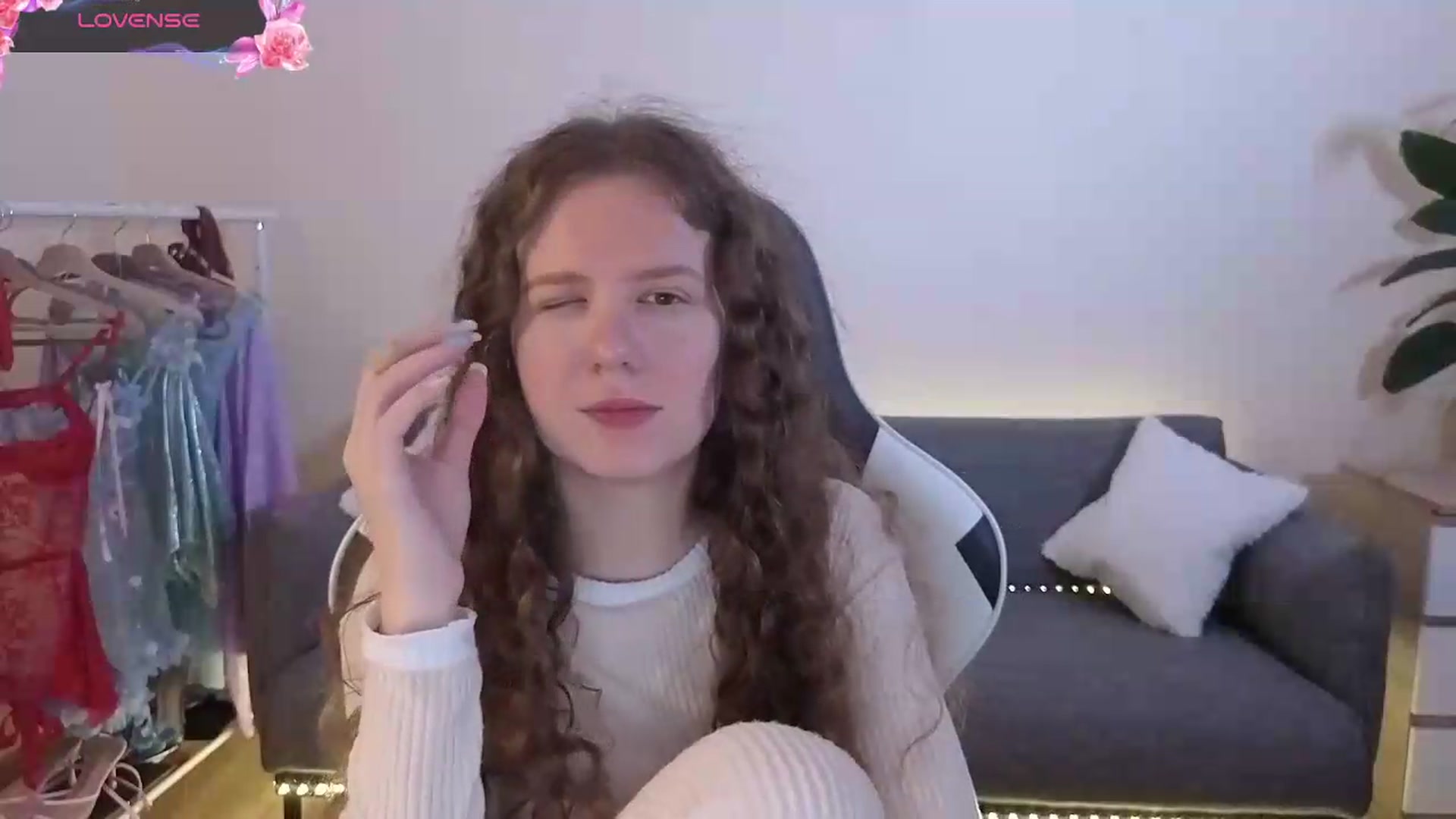 Gallery image thumbnail from BlueFlowerr's myfreecams stream on, 07/11/2026, 19:48 image 10 of 20