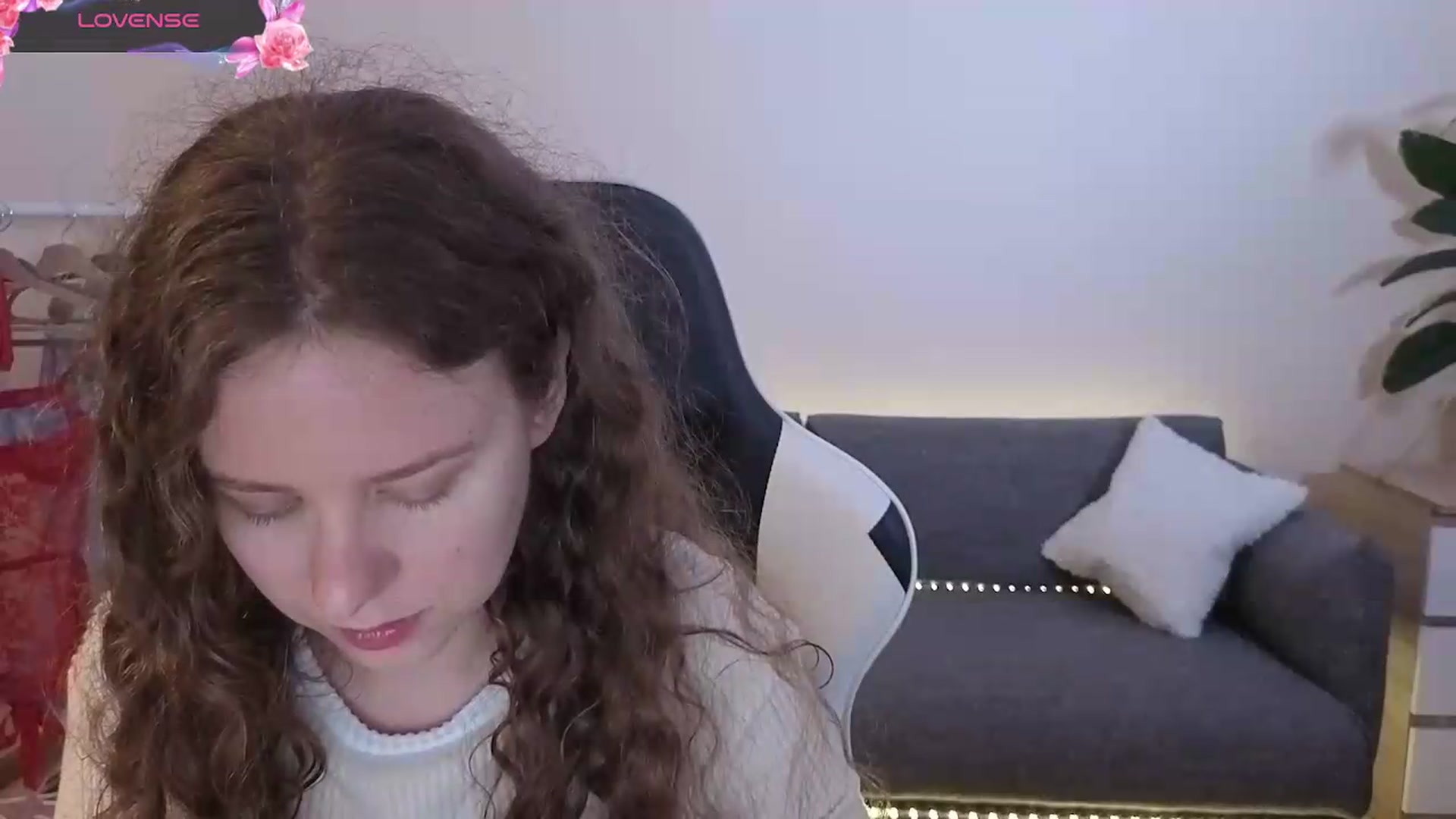Gallery image thumbnail from BlueFlowerr's myfreecams stream on, 07/11/2026, 19:48 image 18 of 20